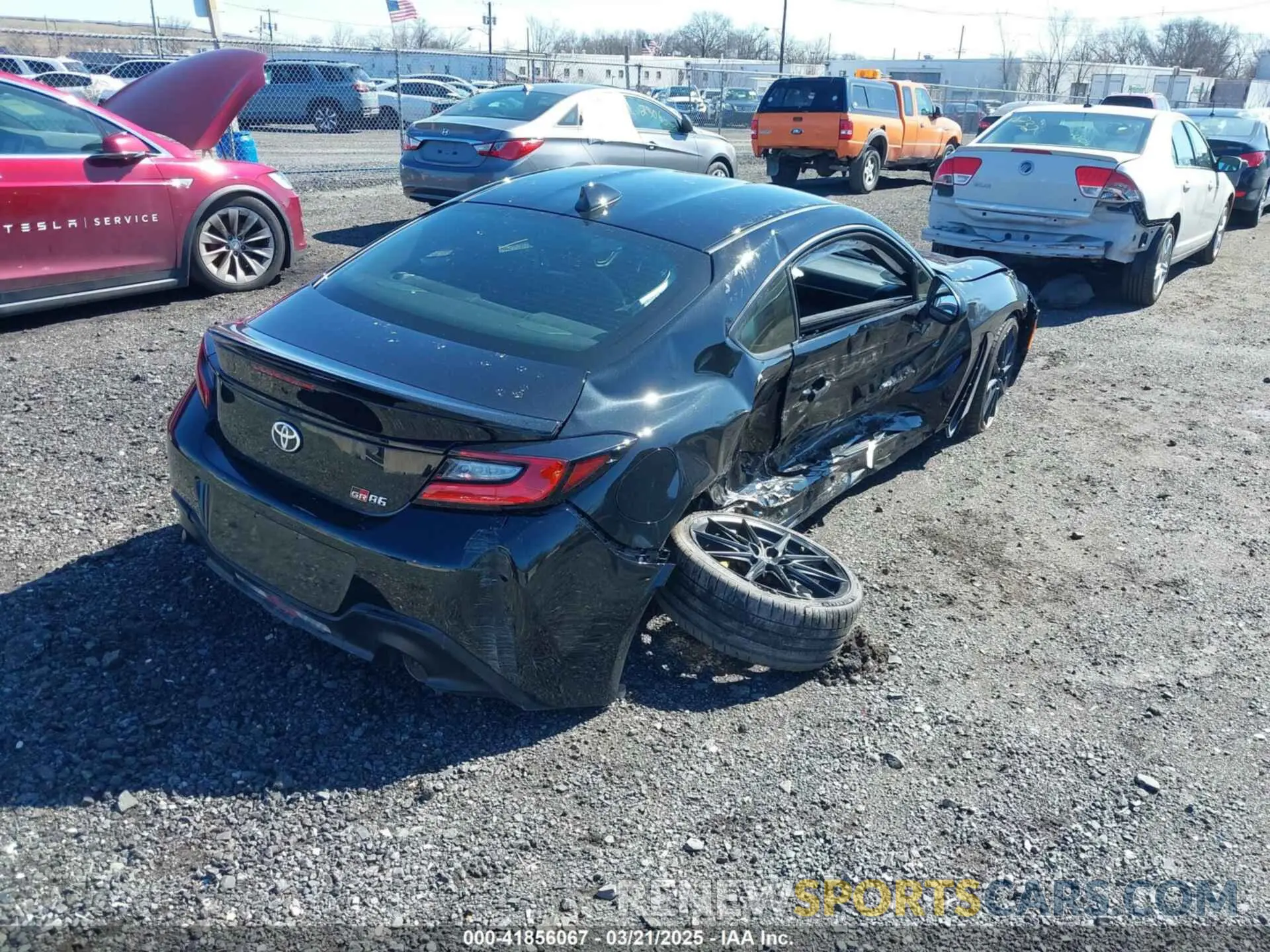 4 Photograph of a damaged car JF1ZNBE12S9751742 TOYOTA GR86 2025