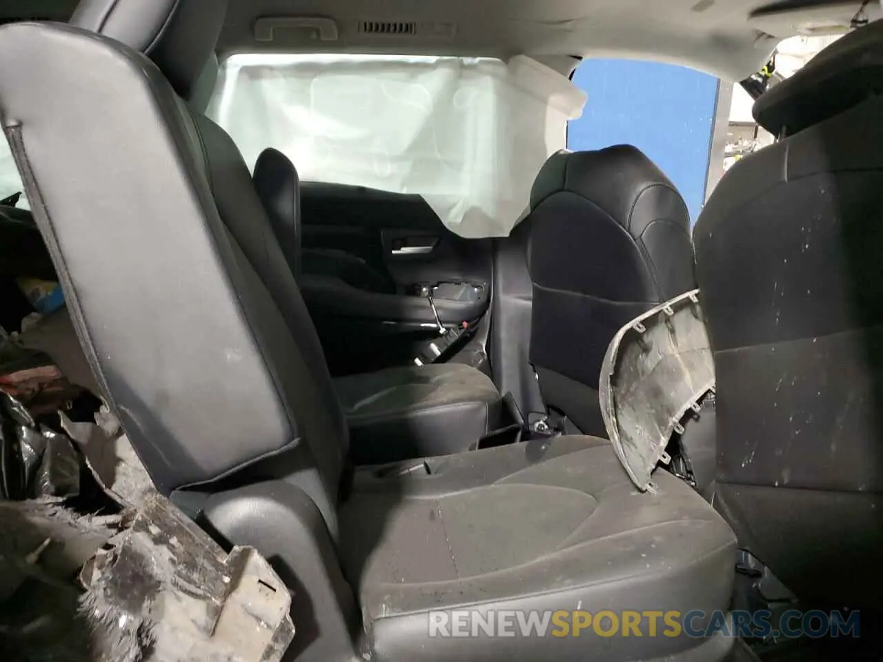 11 Photograph of a damaged car 5TDAAAA5XRS018775 TOYOTA GRAND HIGH 2024