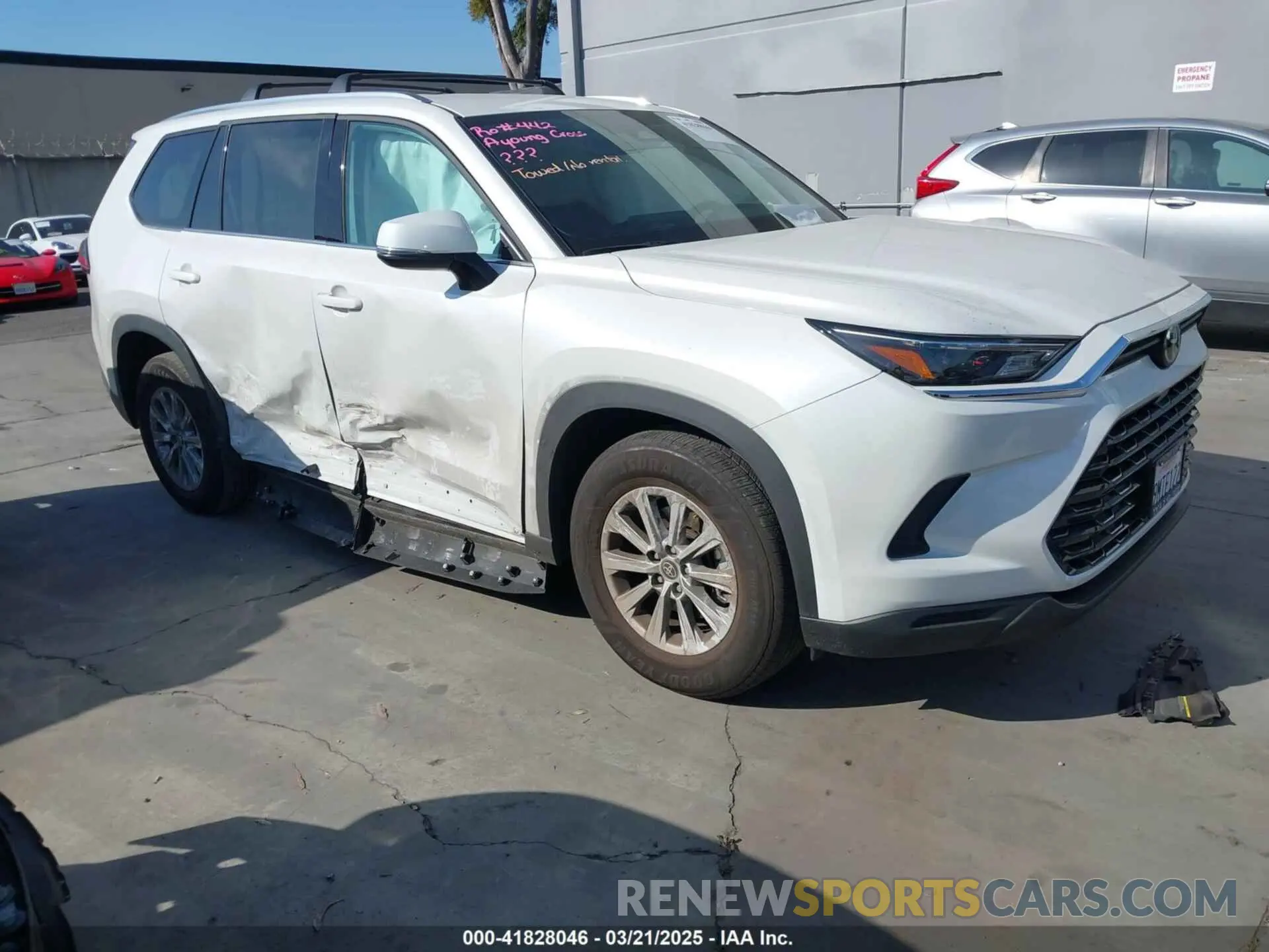 1 Photograph of a damaged car 5TDAAAA55RS013662 TOYOTA GRAND HIGHLANDER 2024
