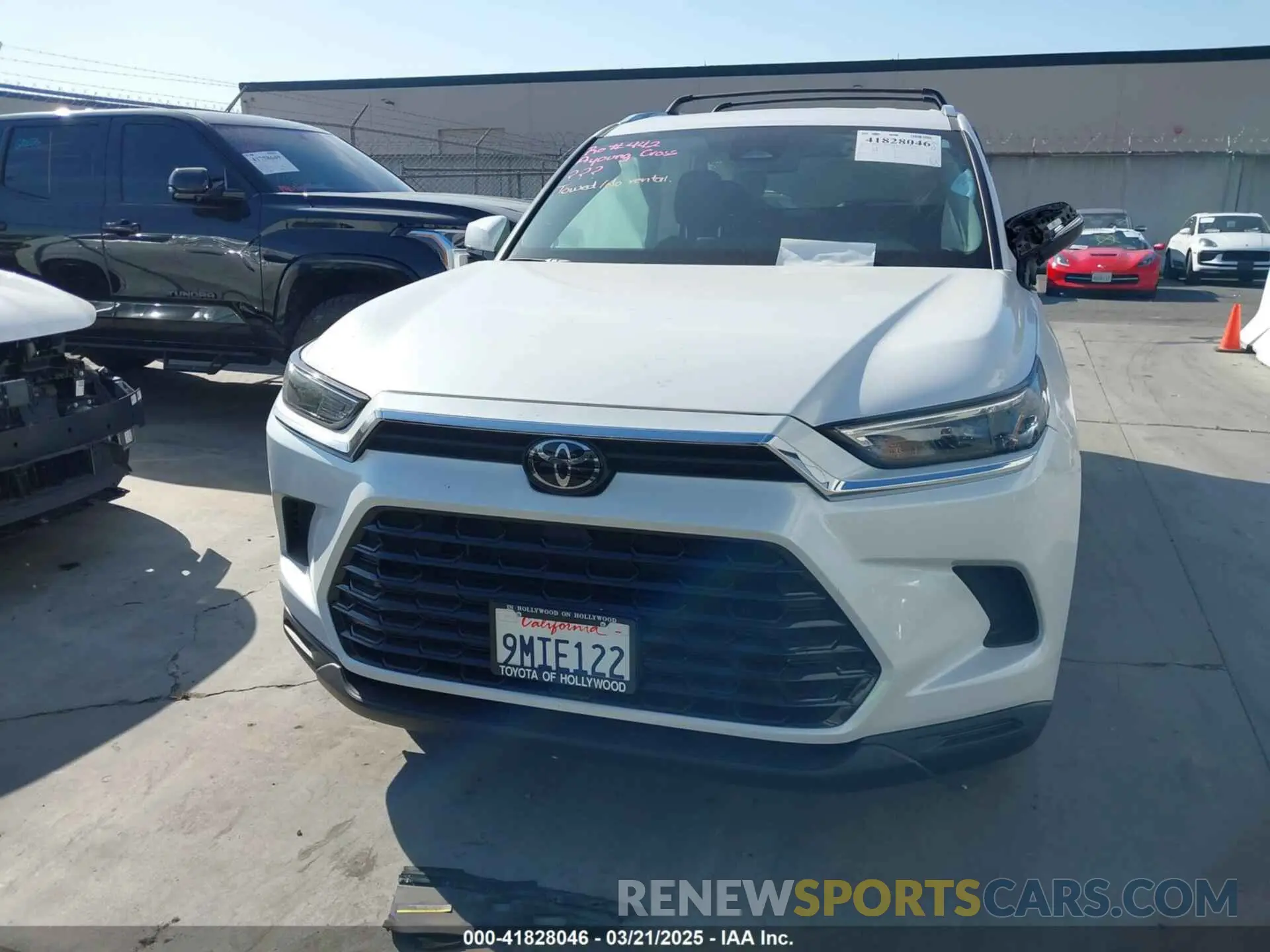 11 Photograph of a damaged car 5TDAAAA55RS013662 TOYOTA GRAND HIGHLANDER 2024