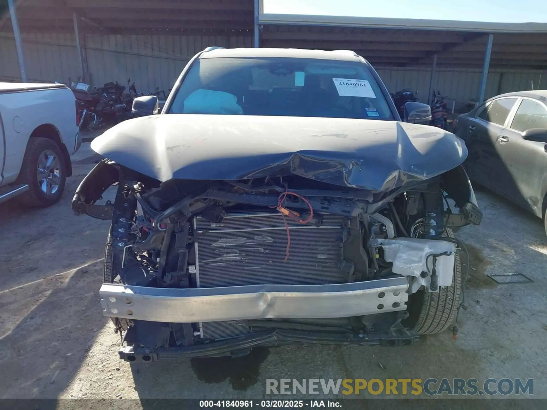 12 Photograph of a damaged car 5TDAAAA55RS018845 TOYOTA GRAND HIGHLANDER 2024