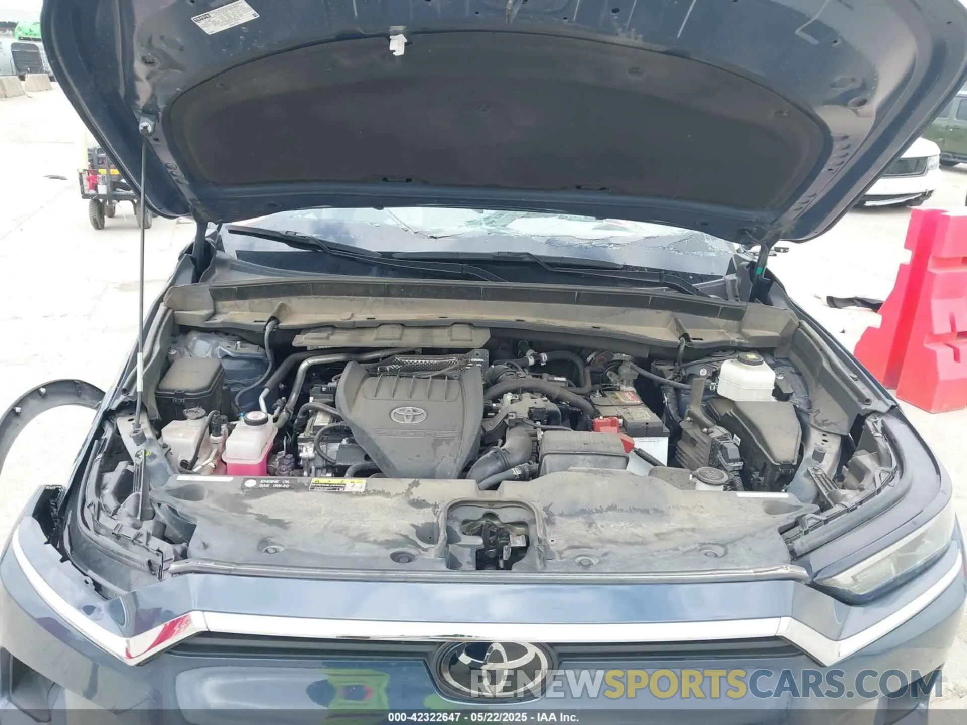 10 Photograph of a damaged car 5TDAAAA58RS001795 TOYOTA GRAND HIGHLANDER 2024