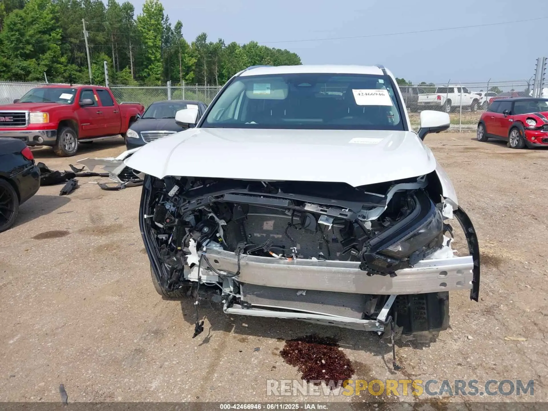 6 Photograph of a damaged car 5TDAAAA59RS012708 TOYOTA GRAND HIGHLANDER 2024