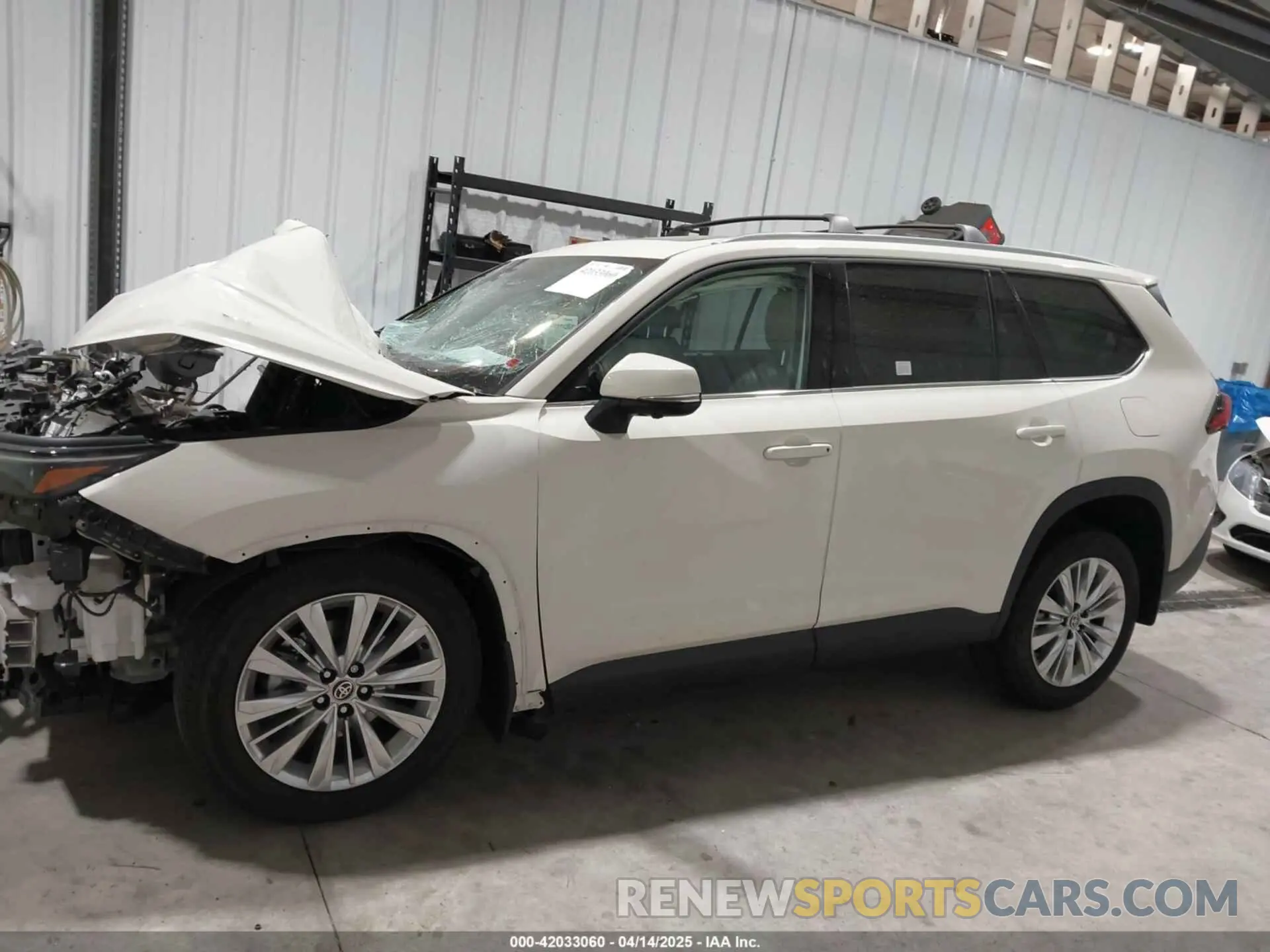 14 Photograph of a damaged car 5TDAAAB50RS006987 TOYOTA GRAND HIGHLANDER 2024