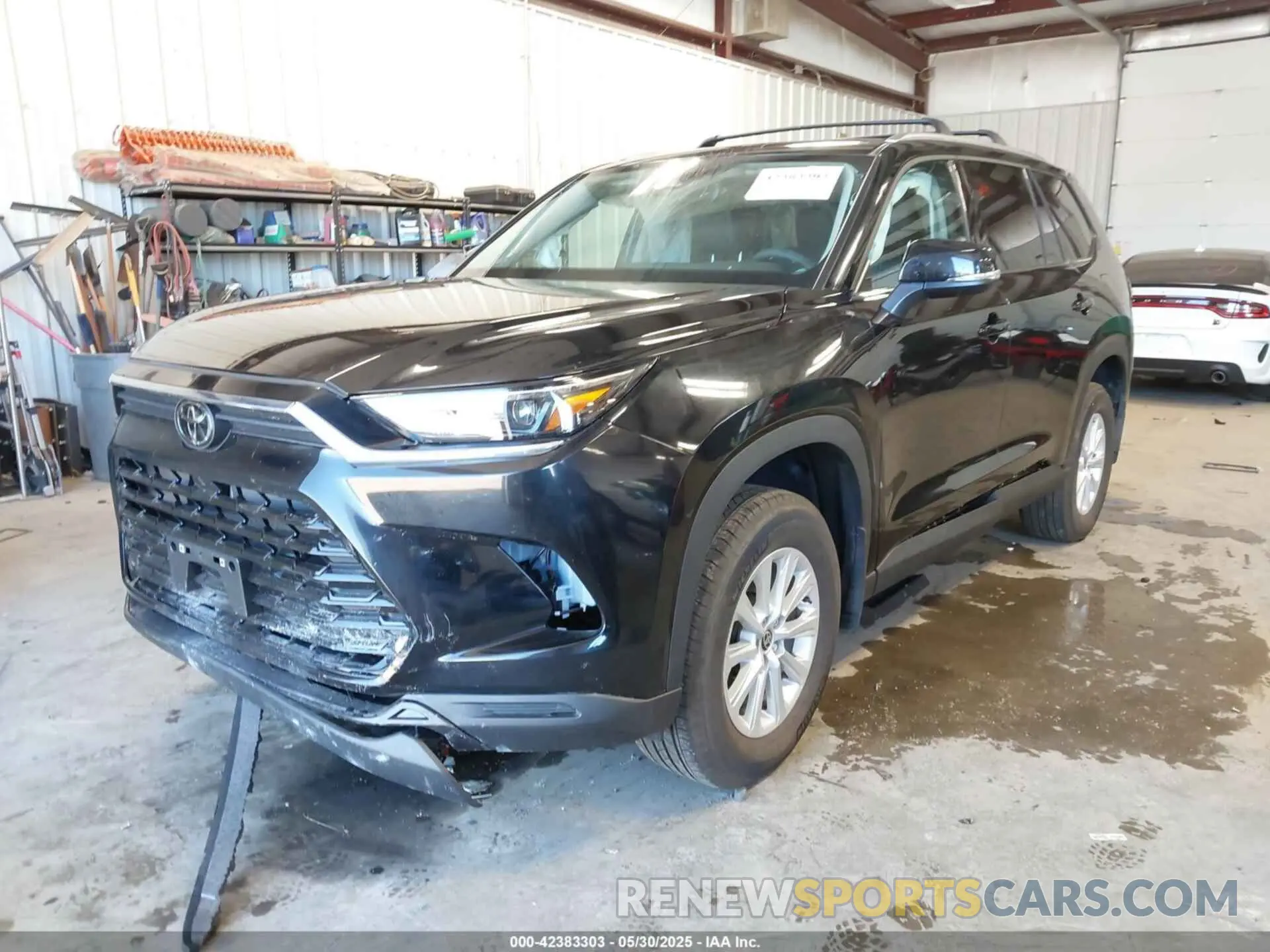 2 Photograph of a damaged car 5TDAAAB50RS069927 TOYOTA GRAND HIGHLANDER 2024
