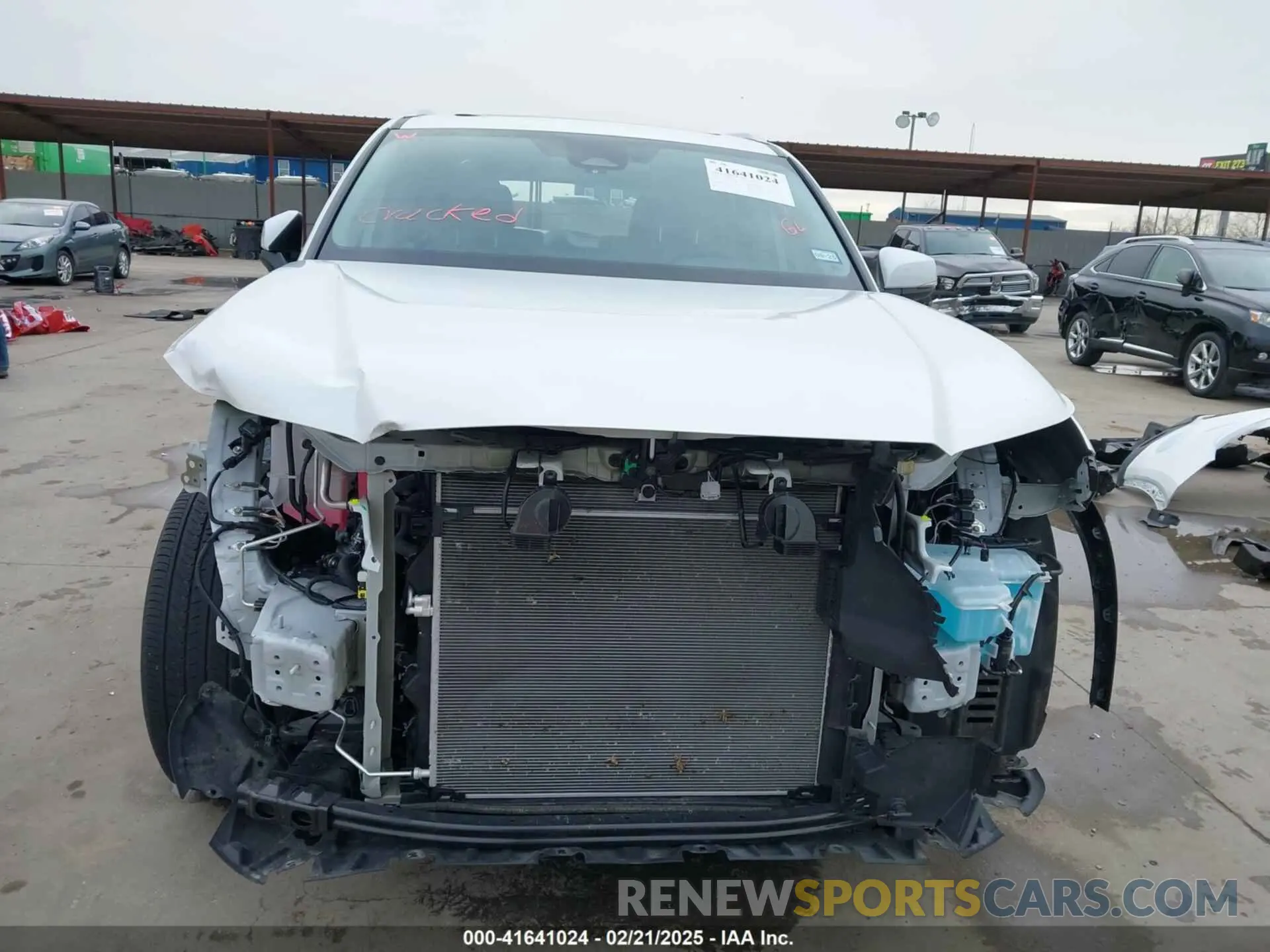 13 Photograph of a damaged car 5TDAAAB52RS059190 TOYOTA GRAND HIGHLANDER 2024