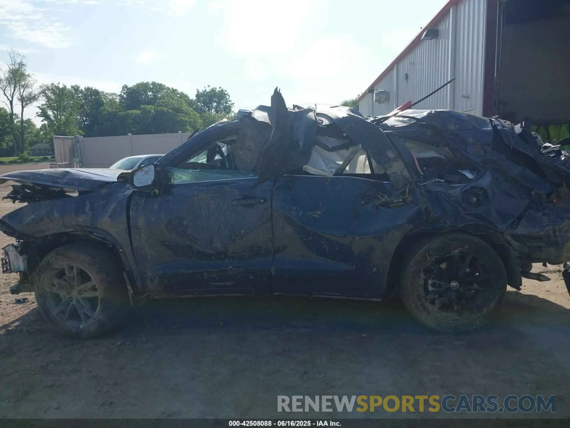 13 Photograph of a damaged car 5TDAAAB52RS069010 TOYOTA GRAND HIGHLANDER 2024