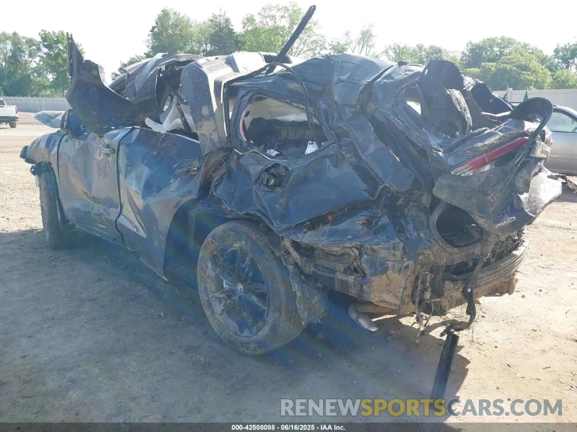 3 Photograph of a damaged car 5TDAAAB52RS069010 TOYOTA GRAND HIGHLANDER 2024