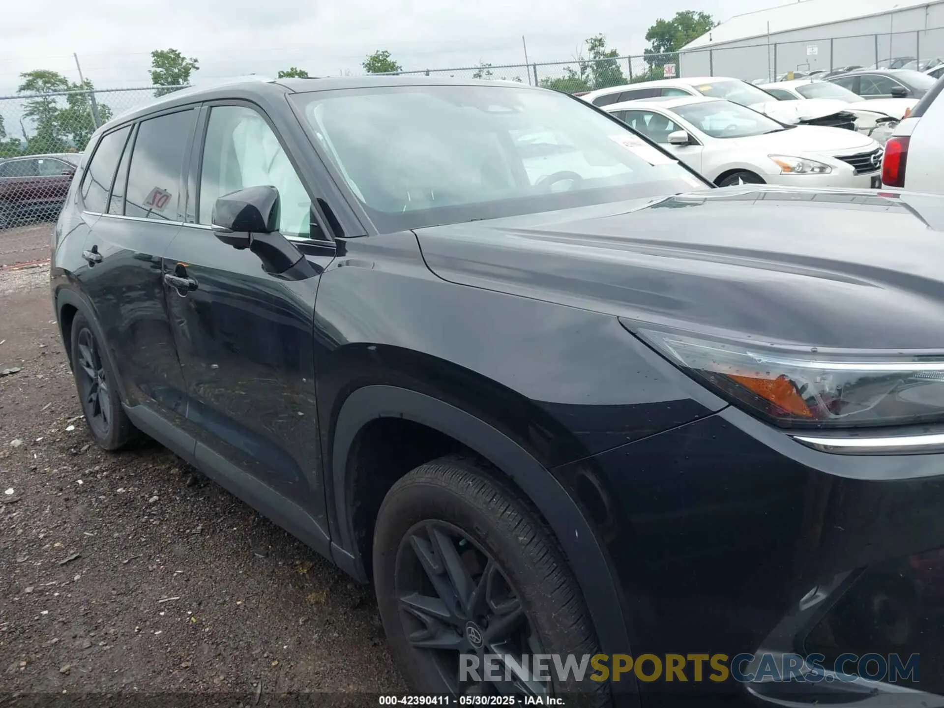 14 Photograph of a damaged car 5TDAAAB53RS049297 TOYOTA GRAND HIGHLANDER 2024
