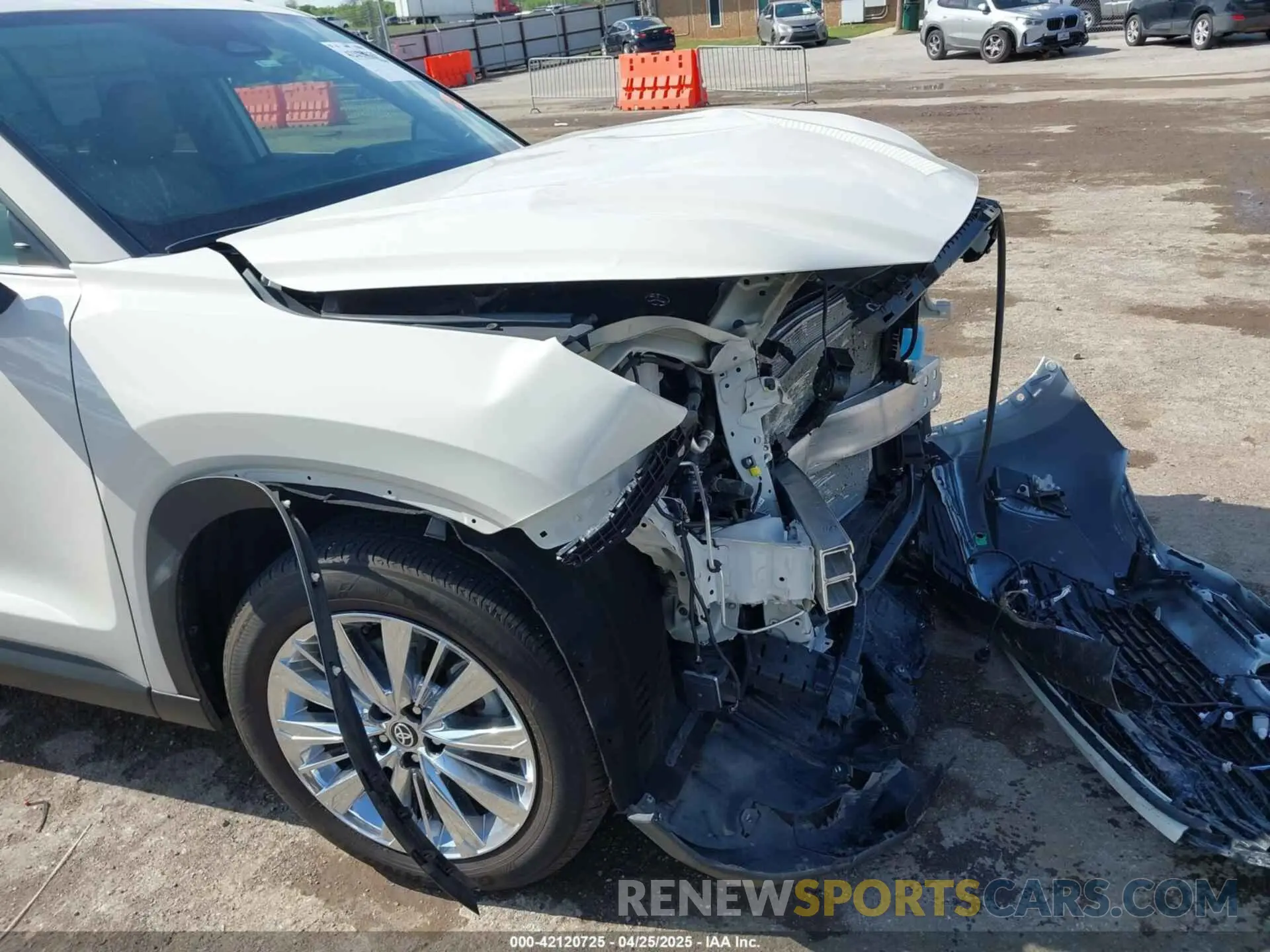 6 Photograph of a damaged car 5TDAAAB57RS015864 TOYOTA GRAND HIGHLANDER 2024