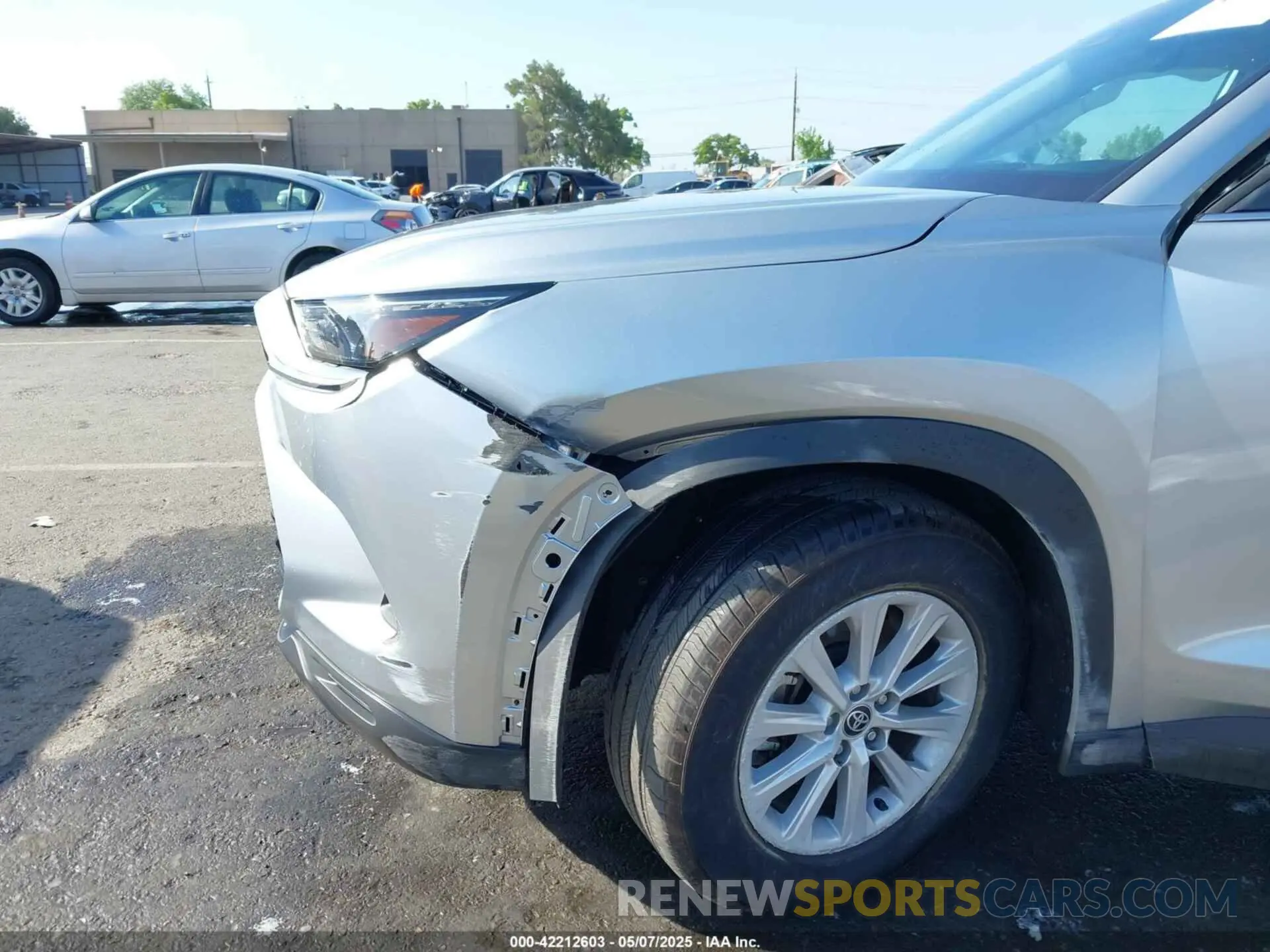6 Photograph of a damaged car 5TDAAAB57RS021714 TOYOTA GRAND HIGHLANDER 2024