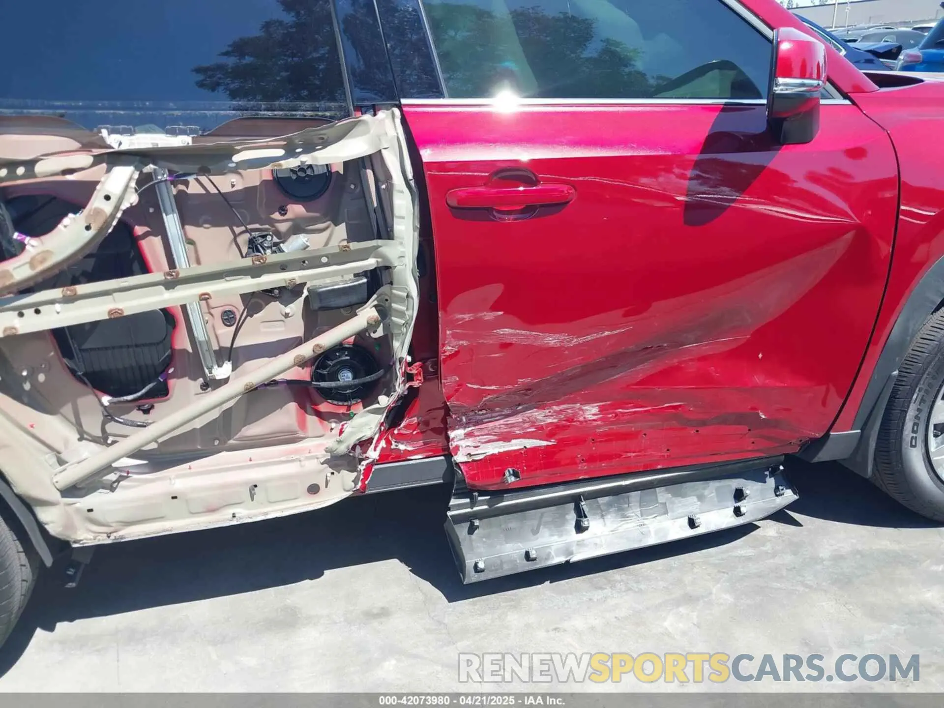6 Photograph of a damaged car 5TDAAAB59RS057307 TOYOTA GRAND HIGHLANDER 2024