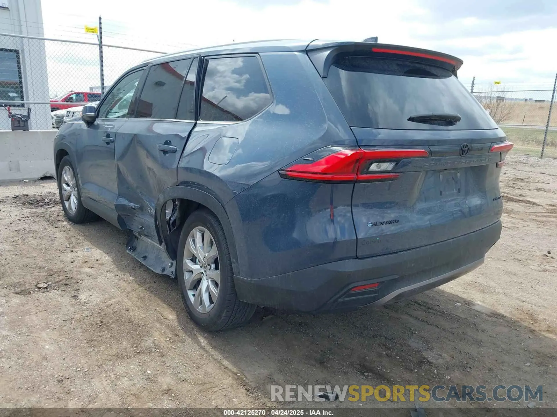 3 Photograph of a damaged car 5TDACAB51RS011576 TOYOTA GRAND HIGHLANDER 2024