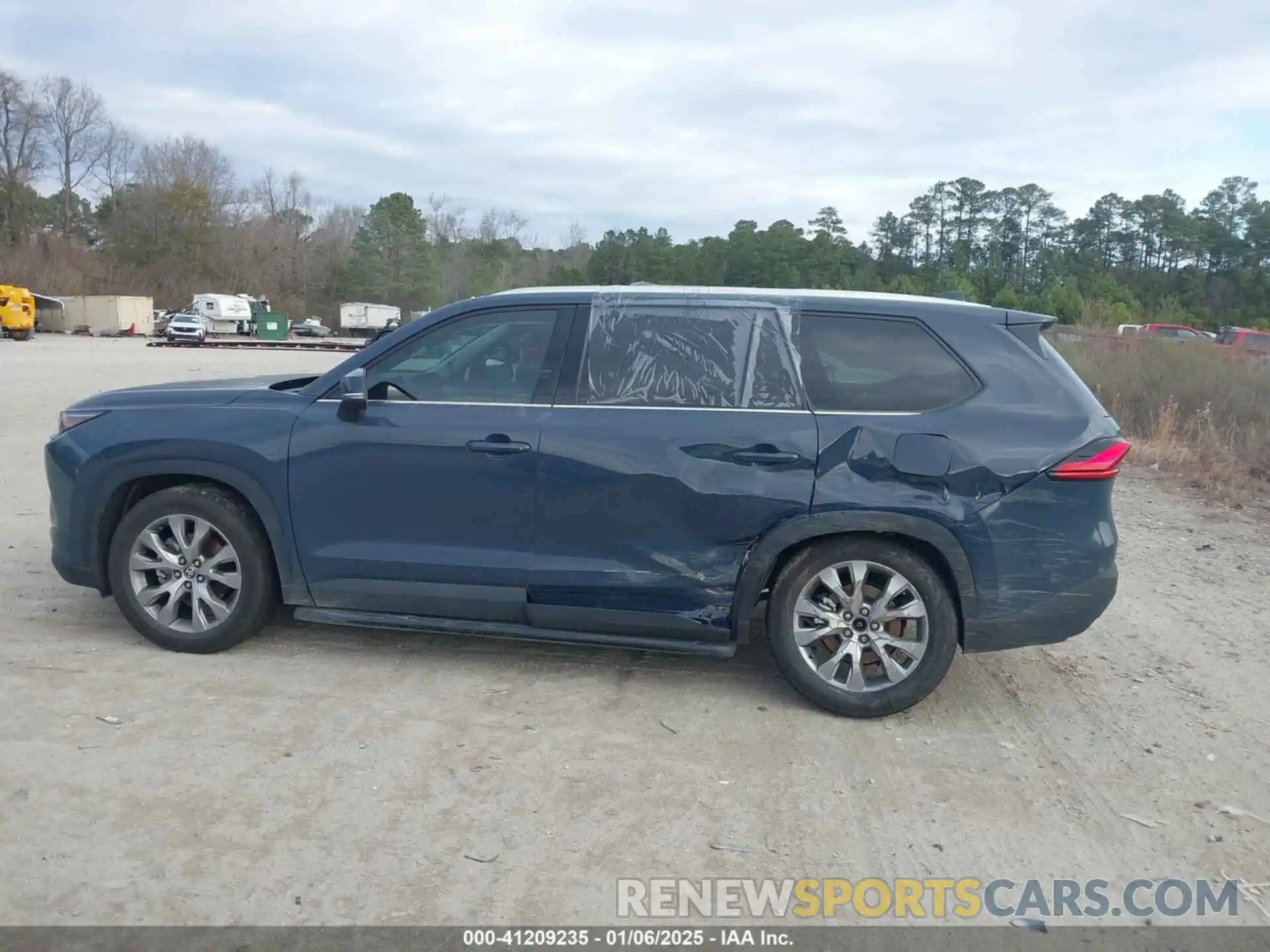 15 Photograph of a damaged car 5TDACAB53RS014141 TOYOTA GRAND HIGHLANDER 2024