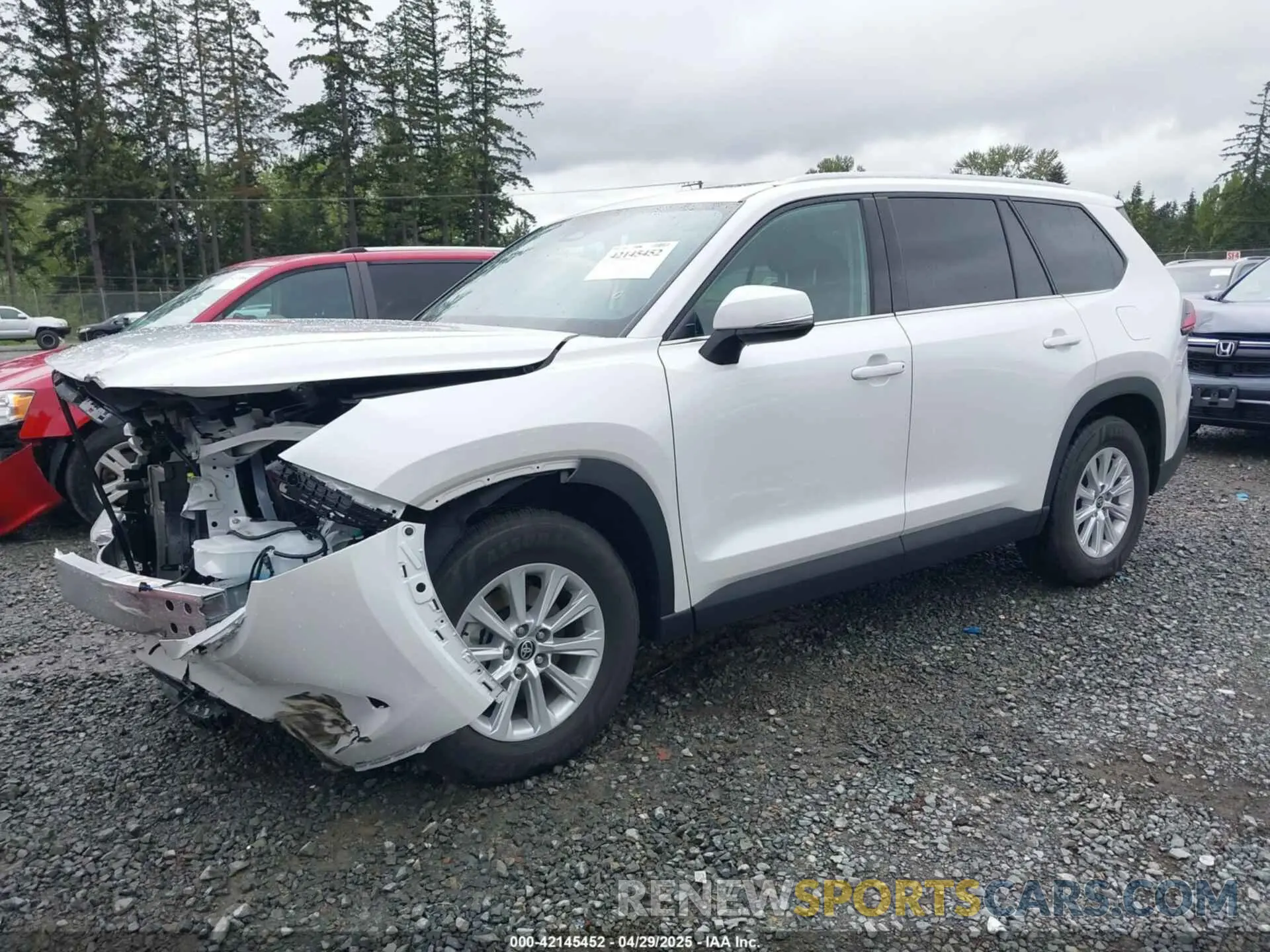 2 Photograph of a damaged car 5TDACAB57RS009802 TOYOTA GRAND HIGHLANDER 2024
