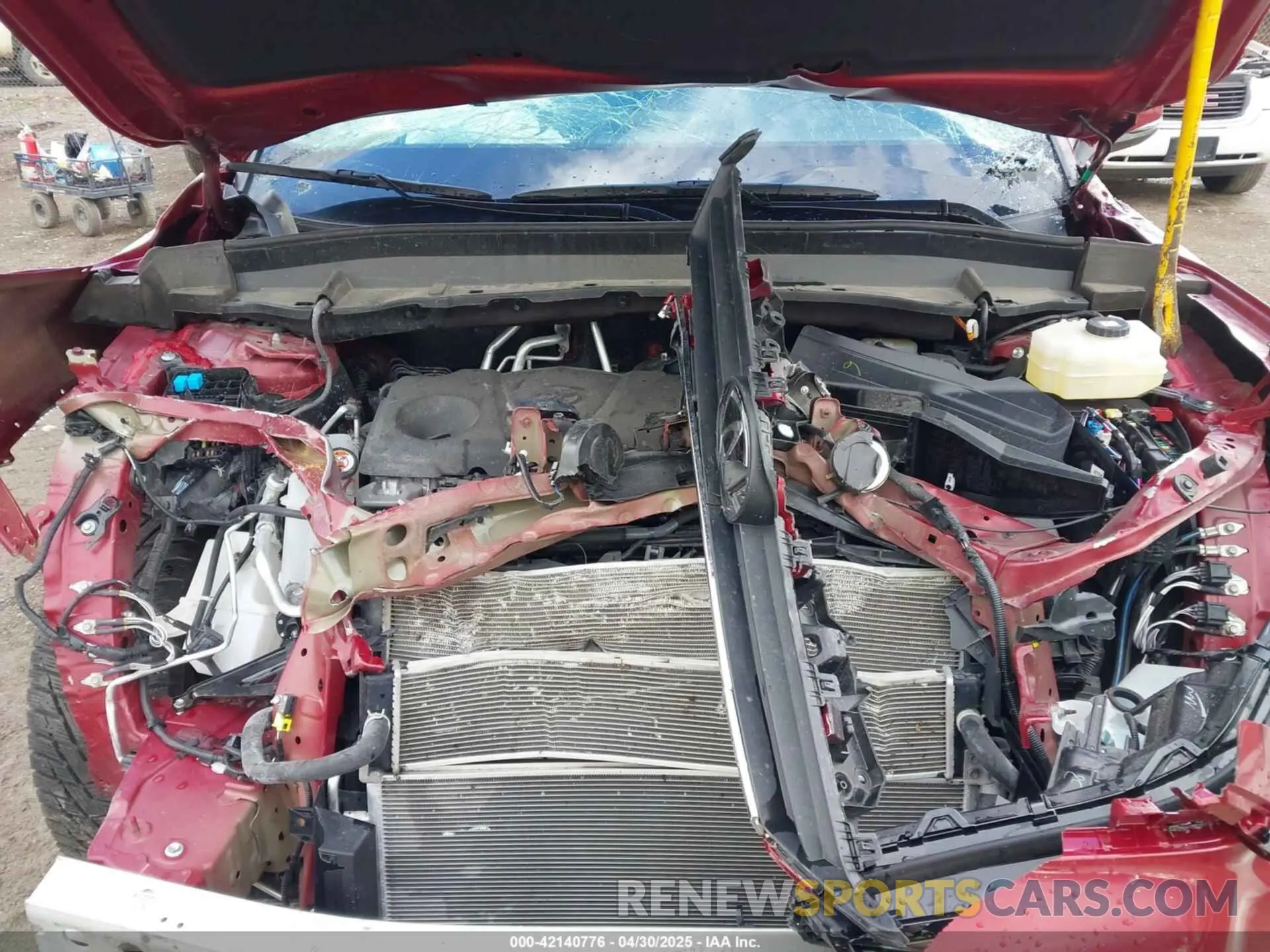 10 Photograph of a damaged car 5TDACAB58RS005886 TOYOTA GRAND HIGHLANDER 2024