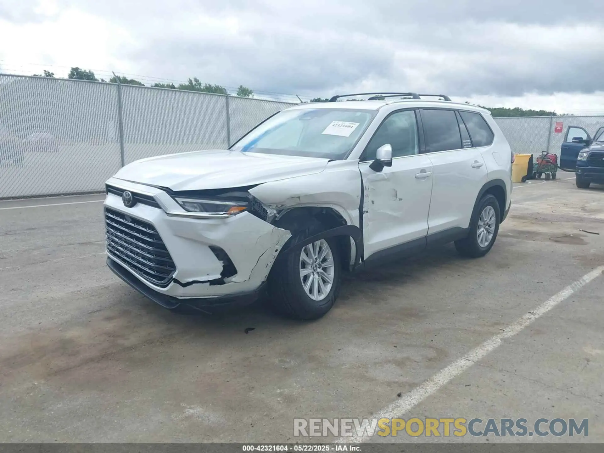 2 Photograph of a damaged car 5TDACAB58RS007198 TOYOTA GRAND HIGHLANDER 2024