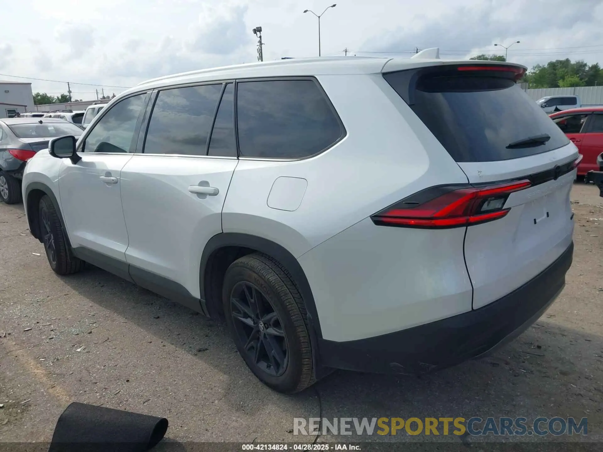 3 Photograph of a damaged car 5TDAAAA51SS020159 TOYOTA GRAND HIGHLANDER 2025