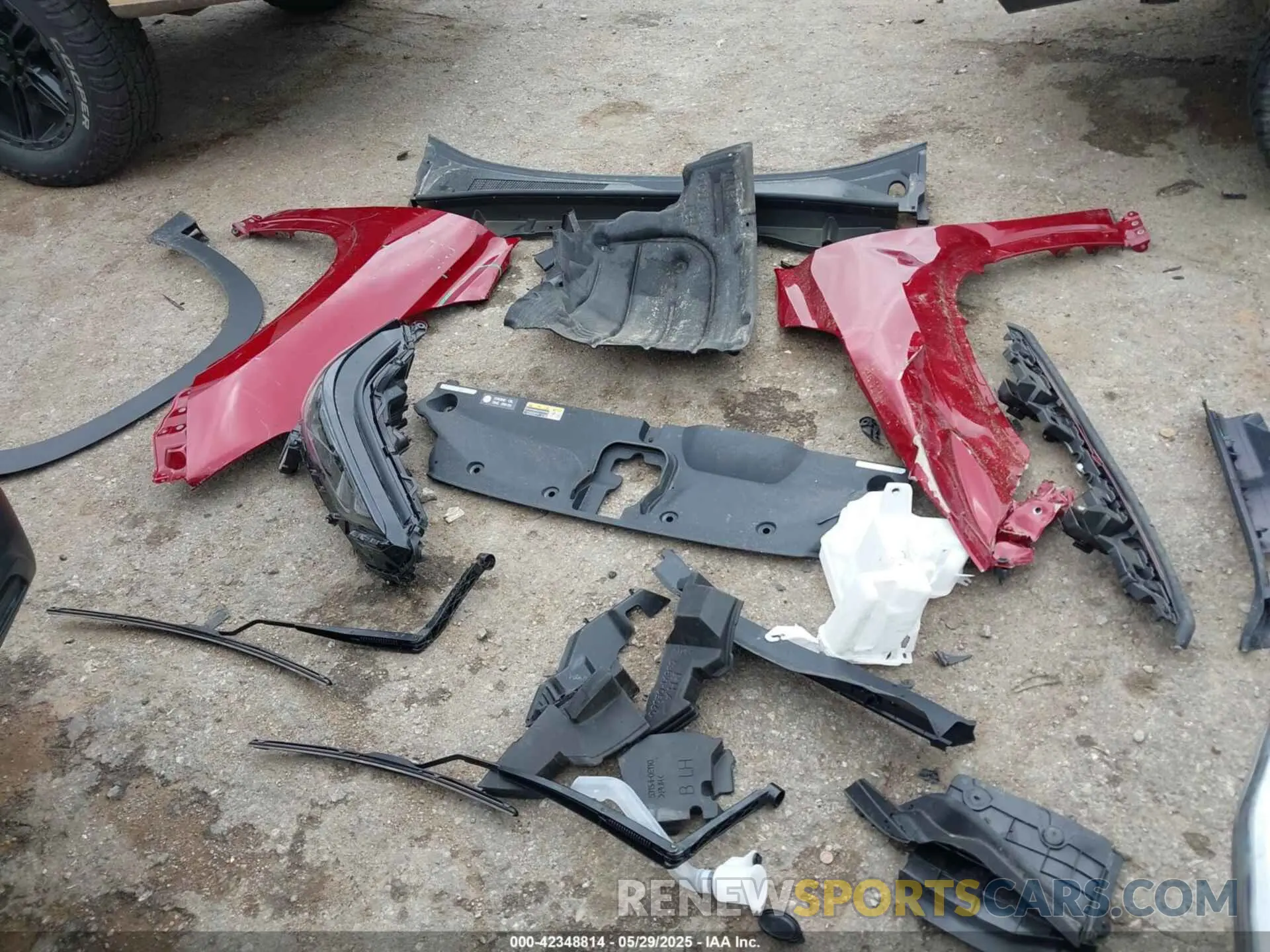 12 Photograph of a damaged car 5TDAAAB53SS078899 TOYOTA GRAND HIGHLANDER 2025