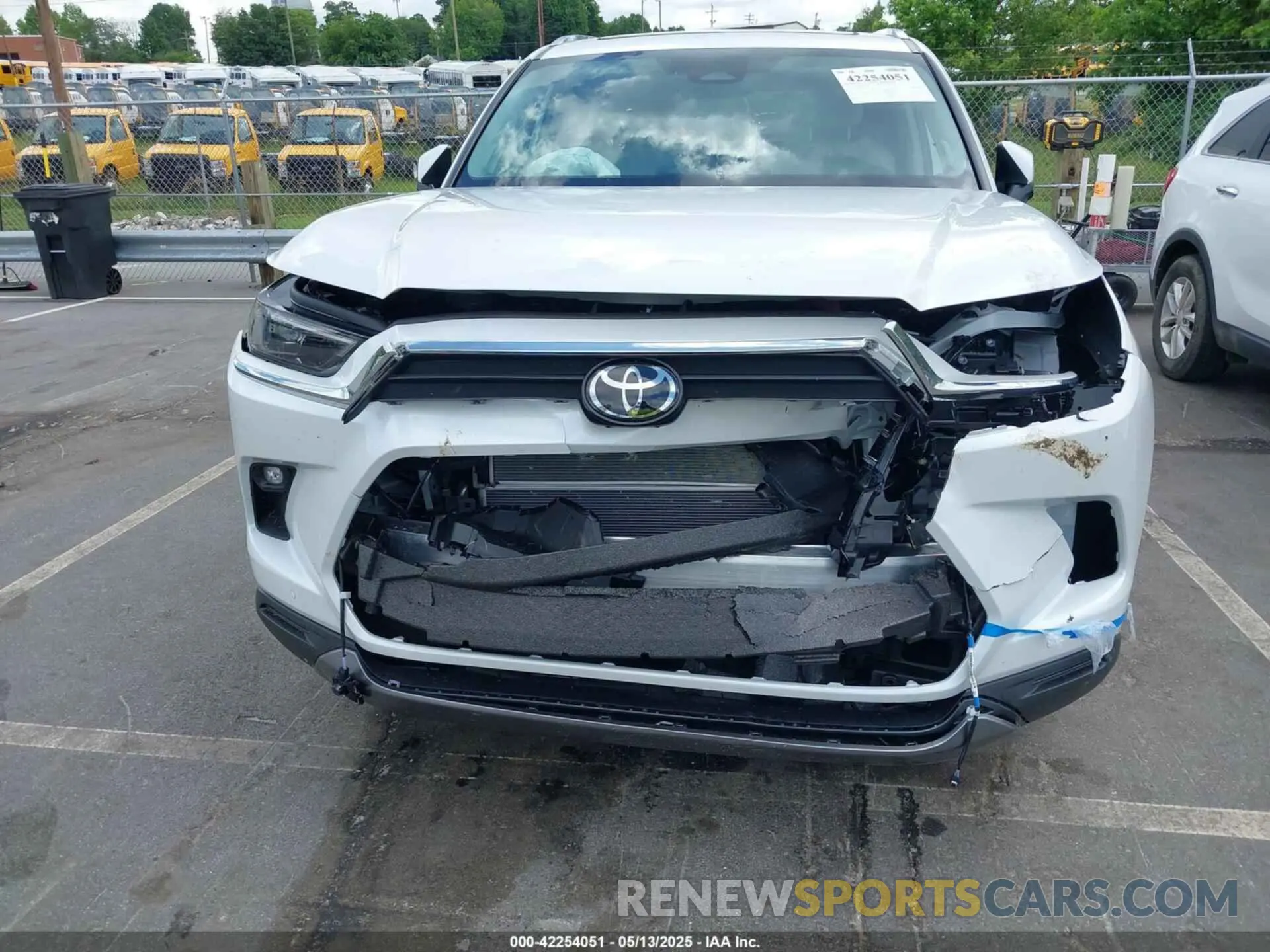 6 Photograph of a damaged car 5TDACAB55SS044585 TOYOTA GRAND HIGHLANDER 2025