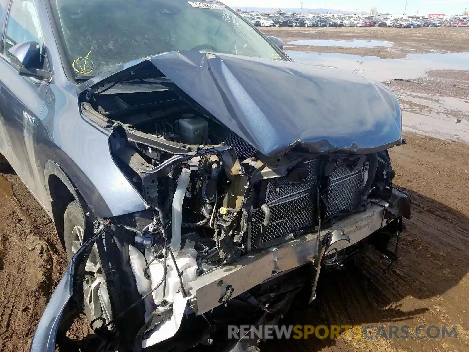 7 Photograph of a damaged car 5TDBGRFH4KS062295 TOYOTA HIGHLANDER 2019