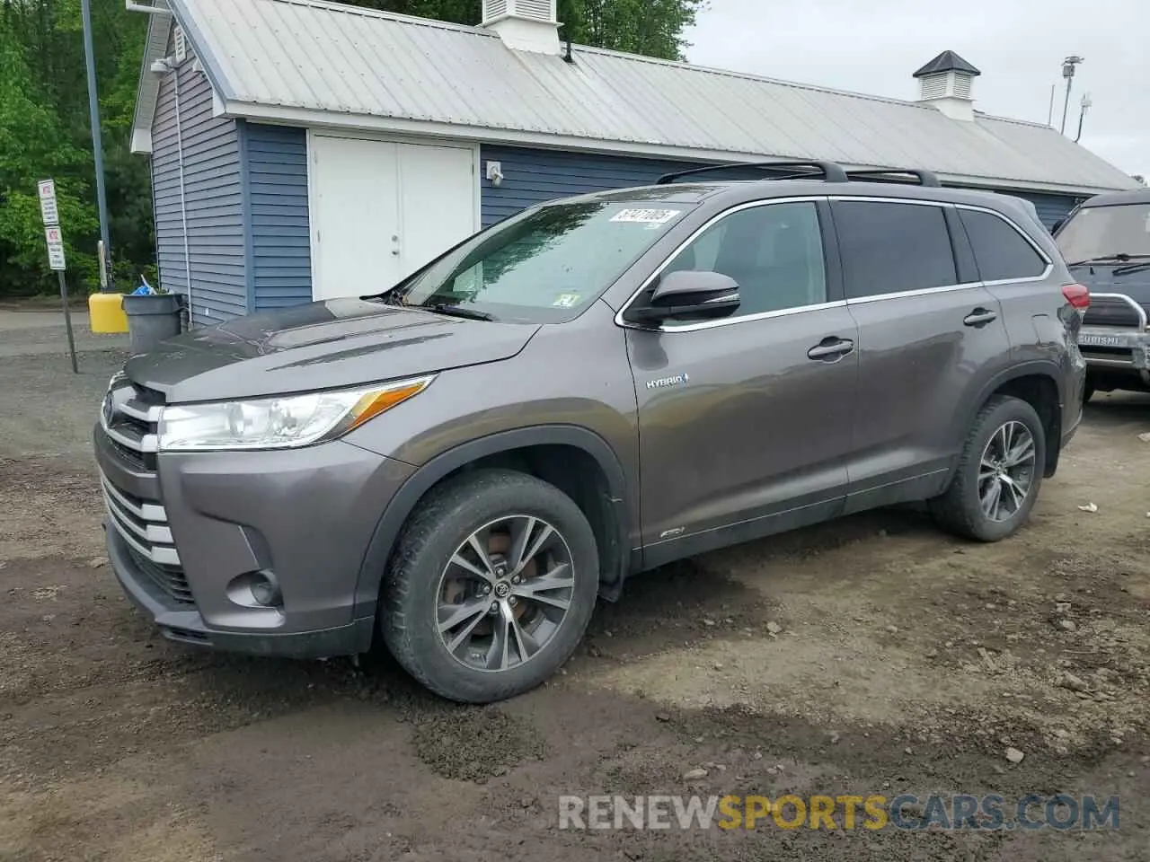 1 Photograph of a damaged car 5TDBGRFH4KS065908 TOYOTA HIGHLANDER 2019