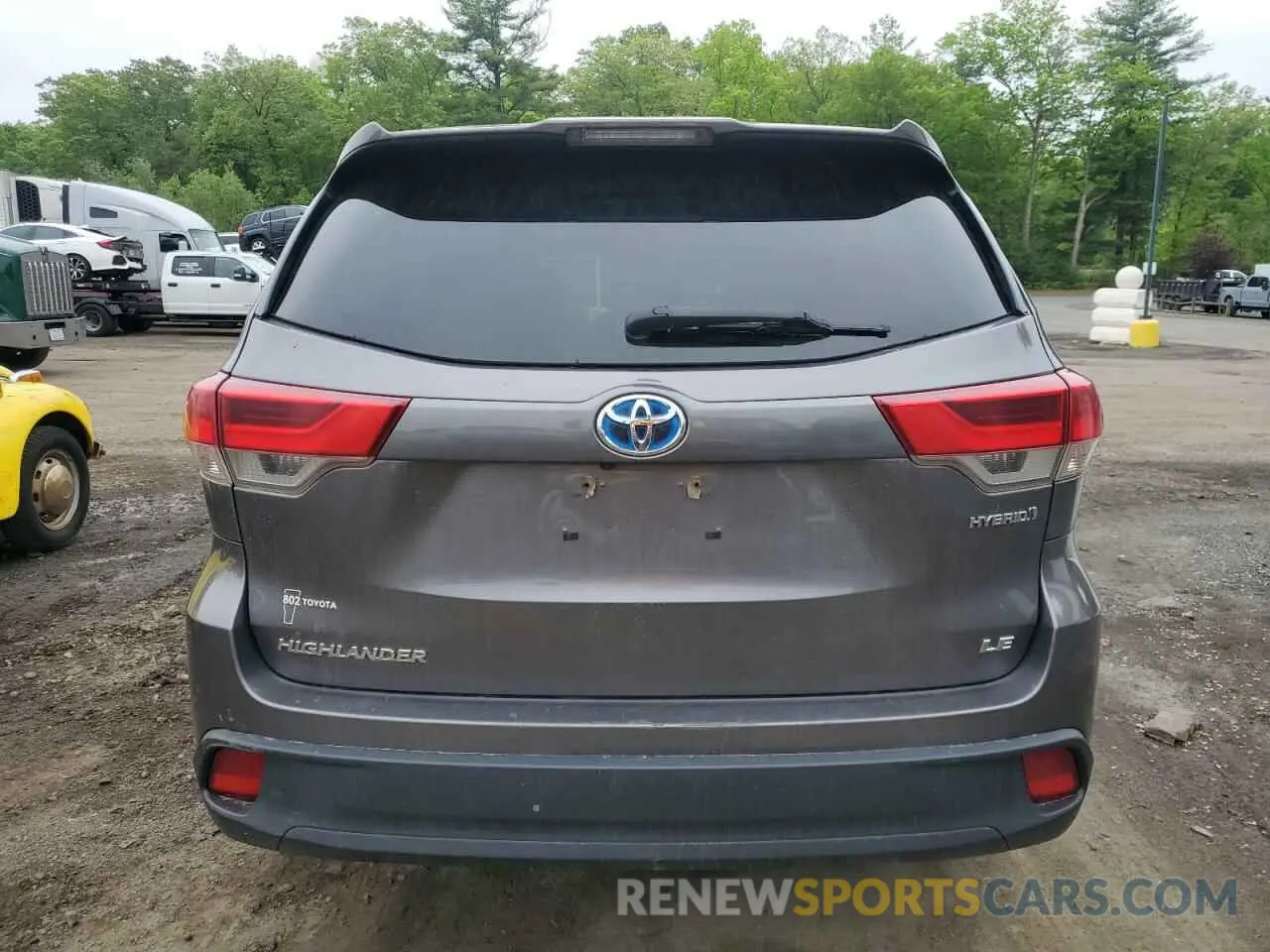 6 Photograph of a damaged car 5TDBGRFH4KS065908 TOYOTA HIGHLANDER 2019