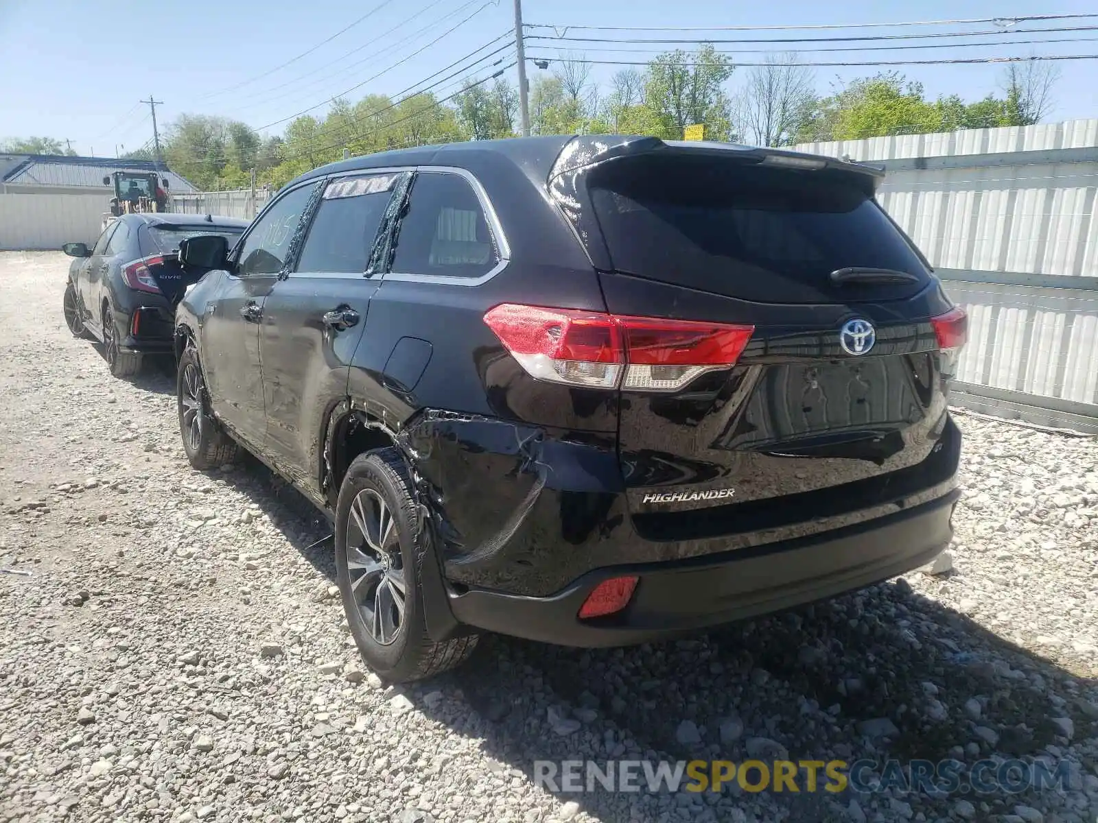 3 Photograph of a damaged car 5TDBGRFH4KS078190 TOYOTA HIGHLANDER 2019