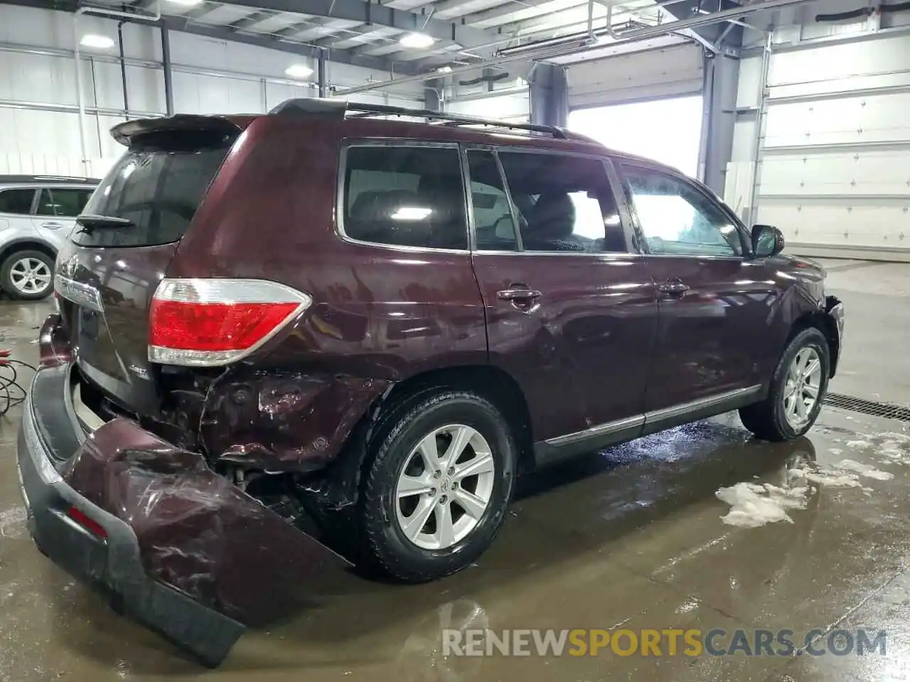 3 Photograph of a damaged car 5TDBK3EHXBS041657 TOYOTA HIGHLANDER 2019