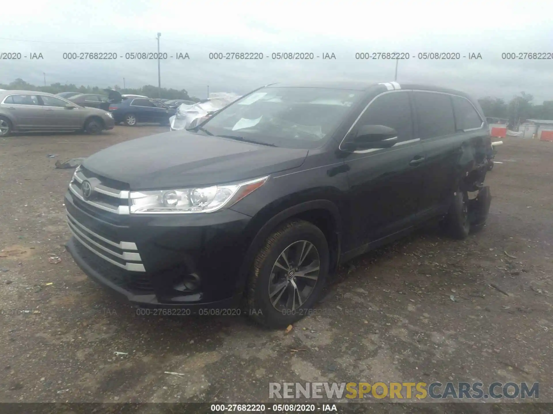 2 Photograph of a damaged car 5TDBZRFH0KS715201 TOYOTA HIGHLANDER 2019