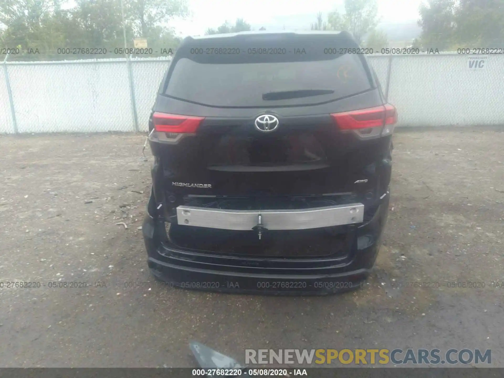 6 Photograph of a damaged car 5TDBZRFH0KS715201 TOYOTA HIGHLANDER 2019