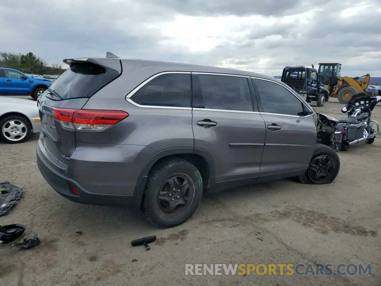 3 Photograph of a damaged car 5TDBZRFH0KS731284 TOYOTA HIGHLANDER 2019