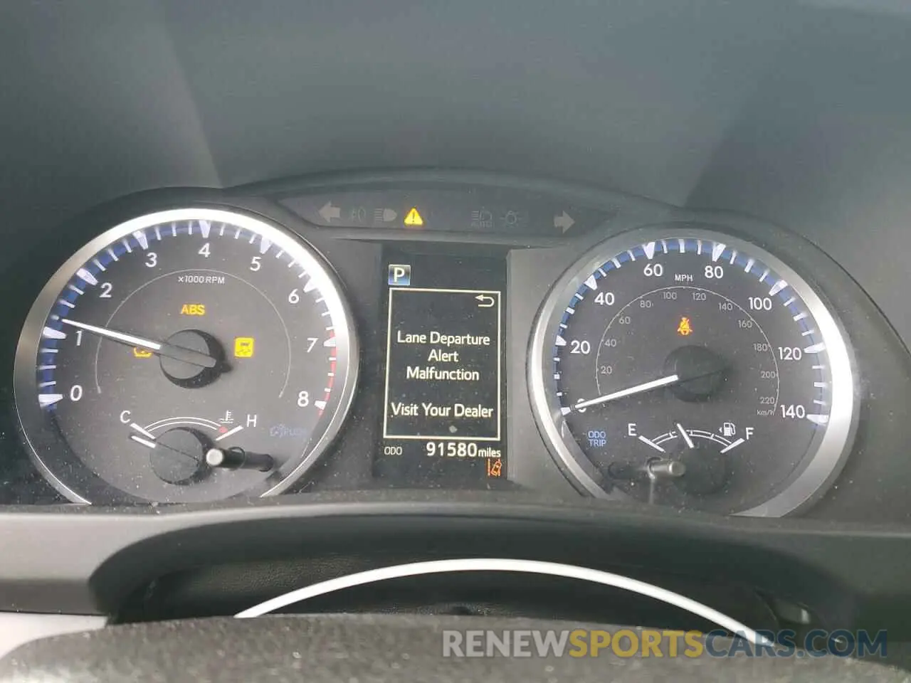 9 Photograph of a damaged car 5TDBZRFH0KS731284 TOYOTA HIGHLANDER 2019