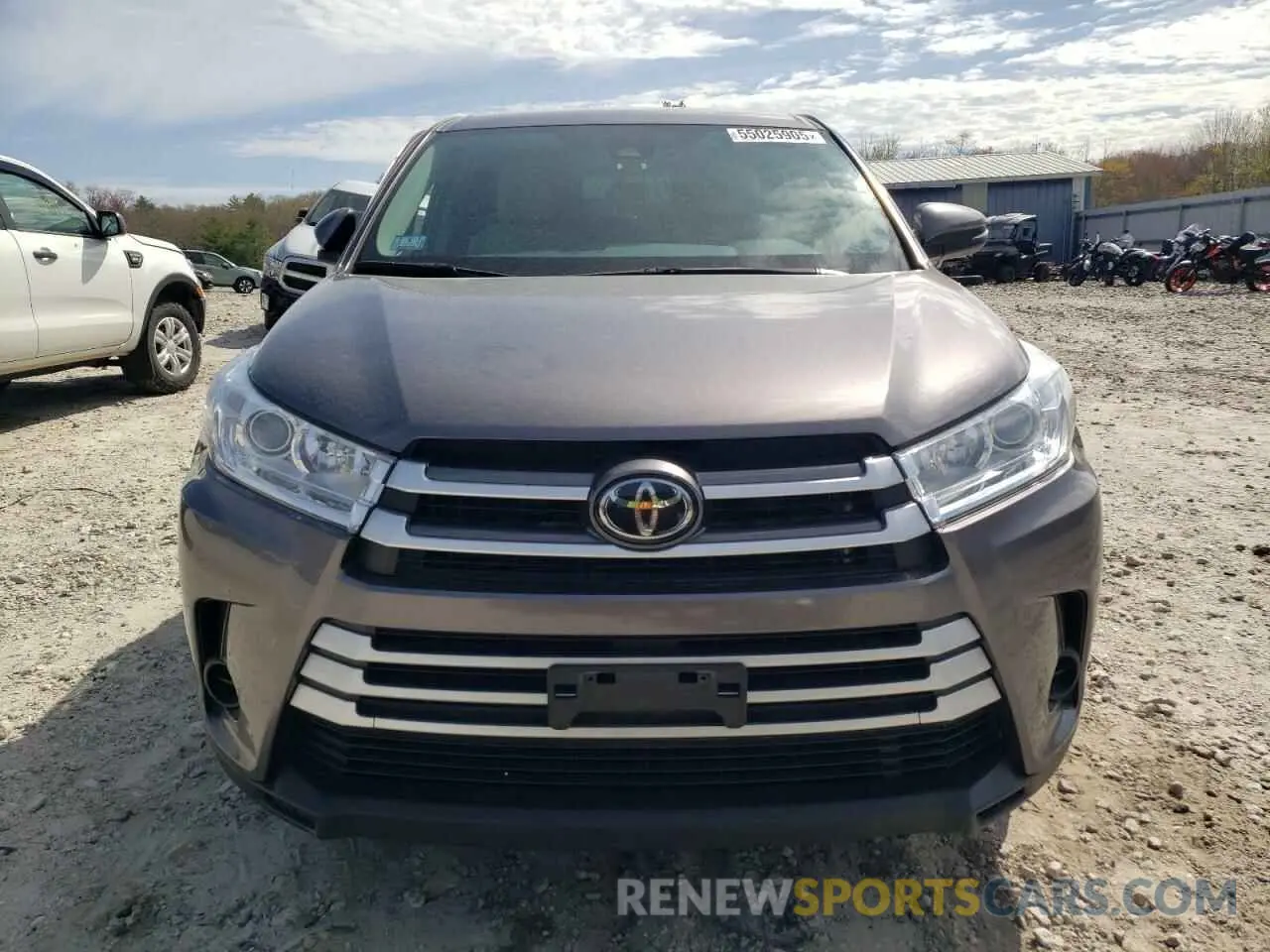 5 Photograph of a damaged car 5TDBZRFH0KS742897 TOYOTA HIGHLANDER 2019