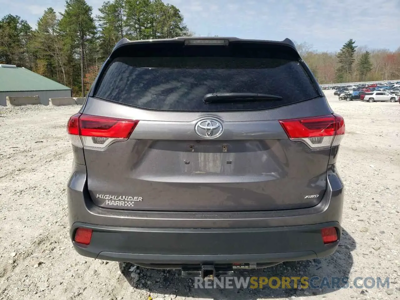 6 Photograph of a damaged car 5TDBZRFH0KS742897 TOYOTA HIGHLANDER 2019