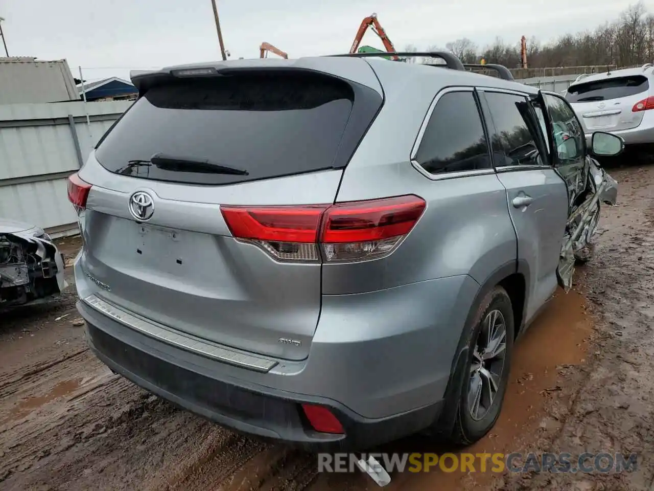 3 Photograph of a damaged car 5TDBZRFH0KS922803 TOYOTA HIGHLANDER 2019