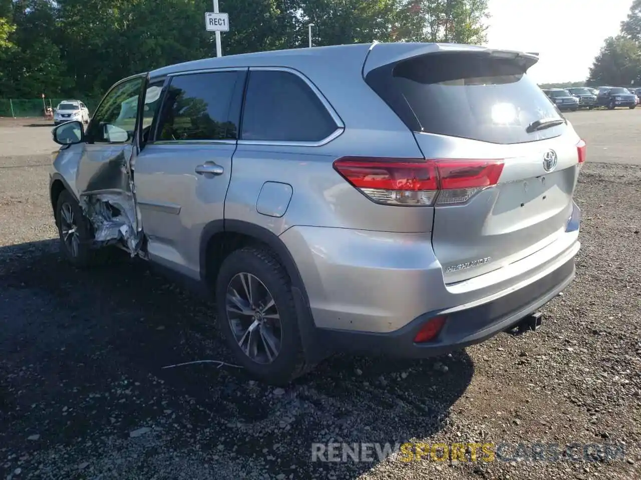 3 Photograph of a damaged car 5TDBZRFH0KS932019 TOYOTA HIGHLANDER 2019