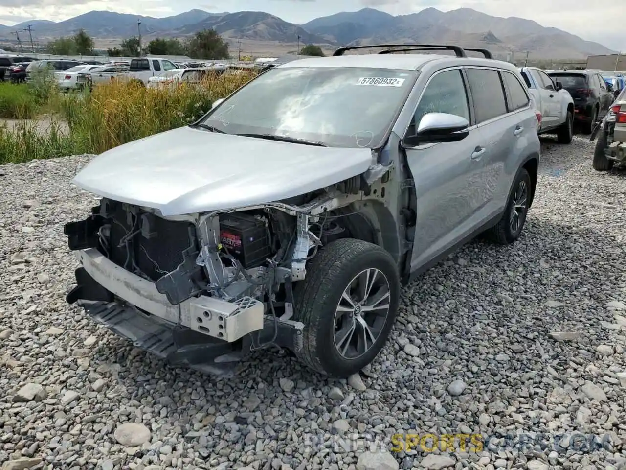 2 Photograph of a damaged car 5TDBZRFH0KS954652 TOYOTA HIGHLANDER 2019