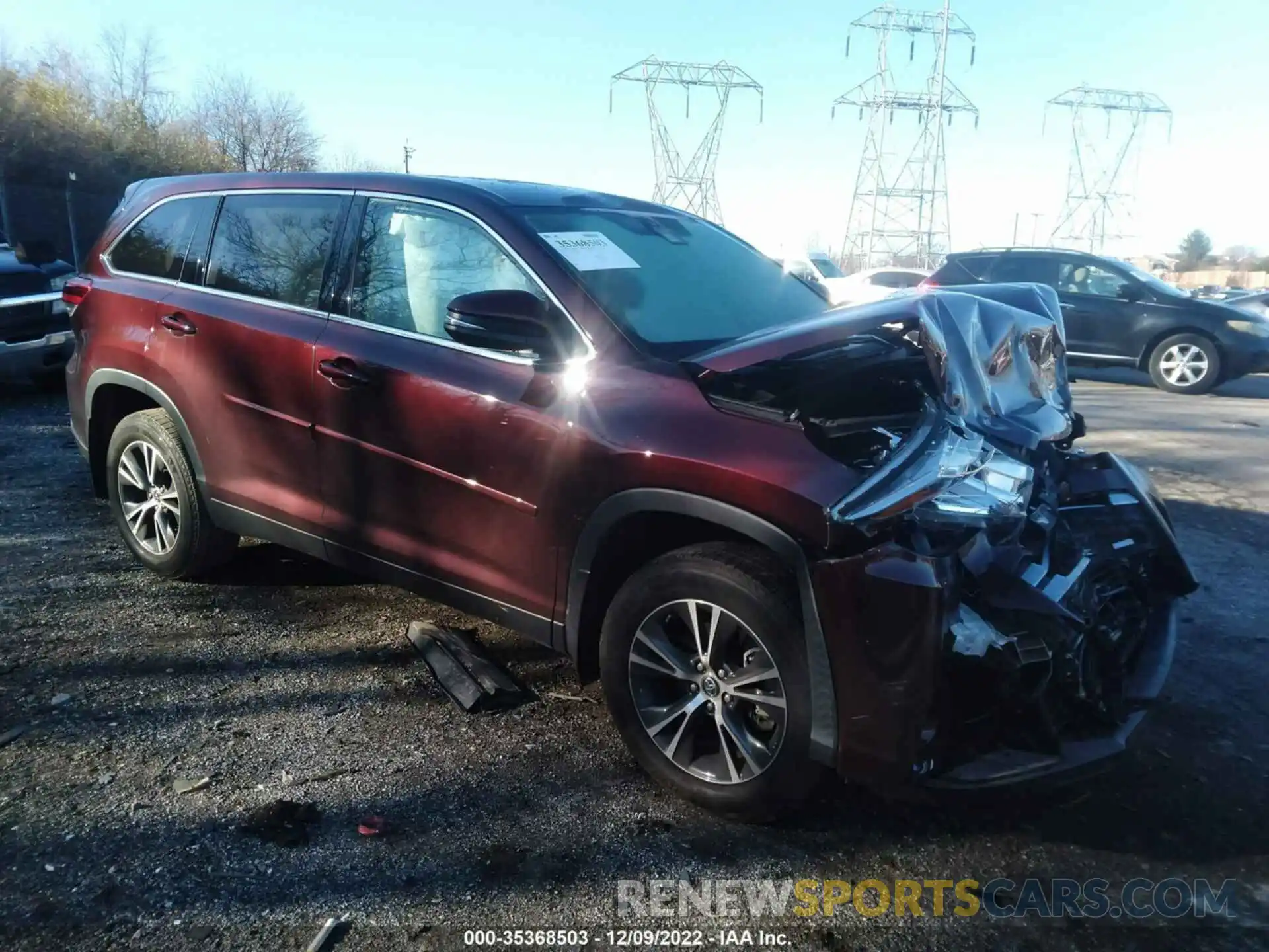 1 Photograph of a damaged car 5TDBZRFH0KS964341 TOYOTA HIGHLANDER 2019