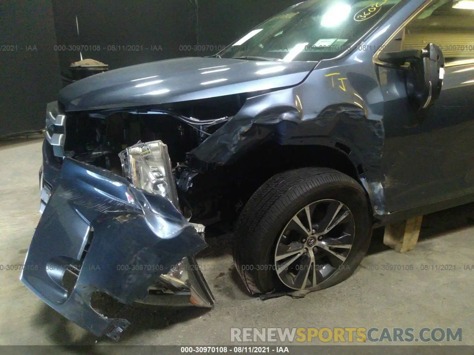 6 Photograph of a damaged car 5TDBZRFH0KS971063 TOYOTA HIGHLANDER 2019