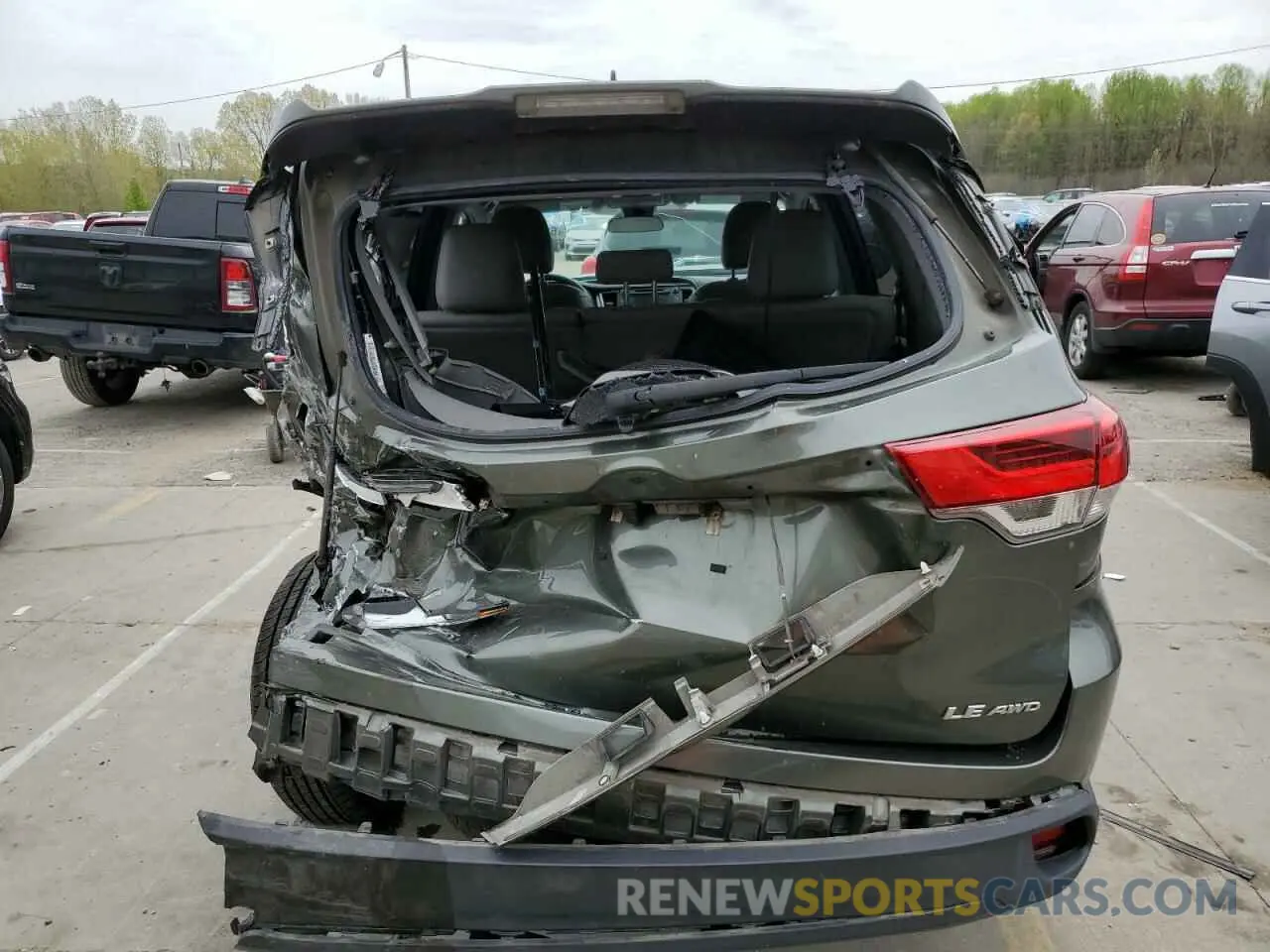 6 Photograph of a damaged car 5TDBZRFH0KS972147 TOYOTA HIGHLANDER 2019