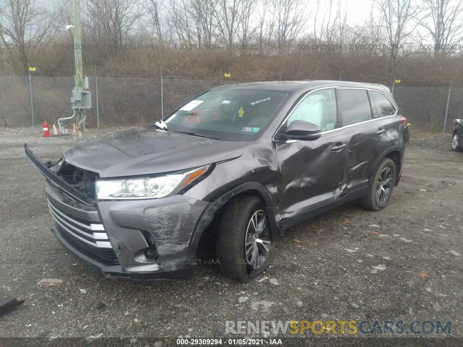 2 Photograph of a damaged car 5TDBZRFH0KS989577 TOYOTA HIGHLANDER 2019