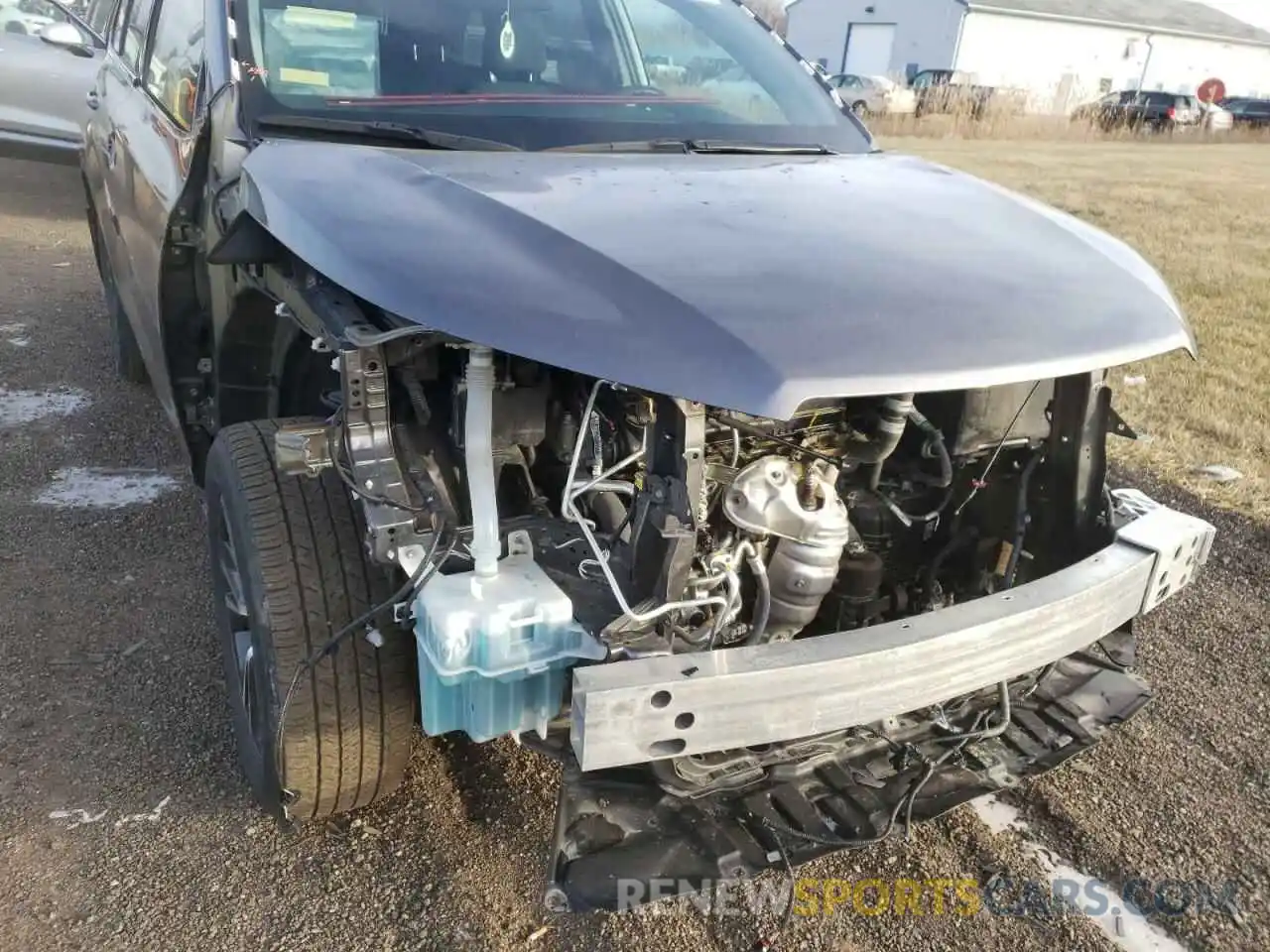 9 Photograph of a damaged car 5TDBZRFH1KS708869 TOYOTA HIGHLANDER 2019