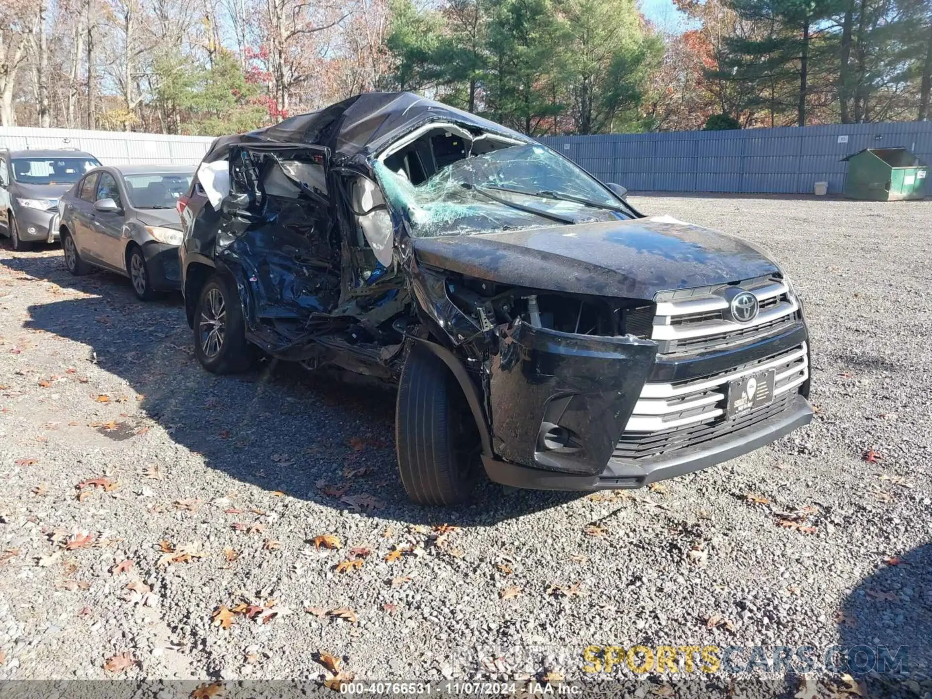 1 Photograph of a damaged car 5TDBZRFH1KS740172 TOYOTA HIGHLANDER 2019