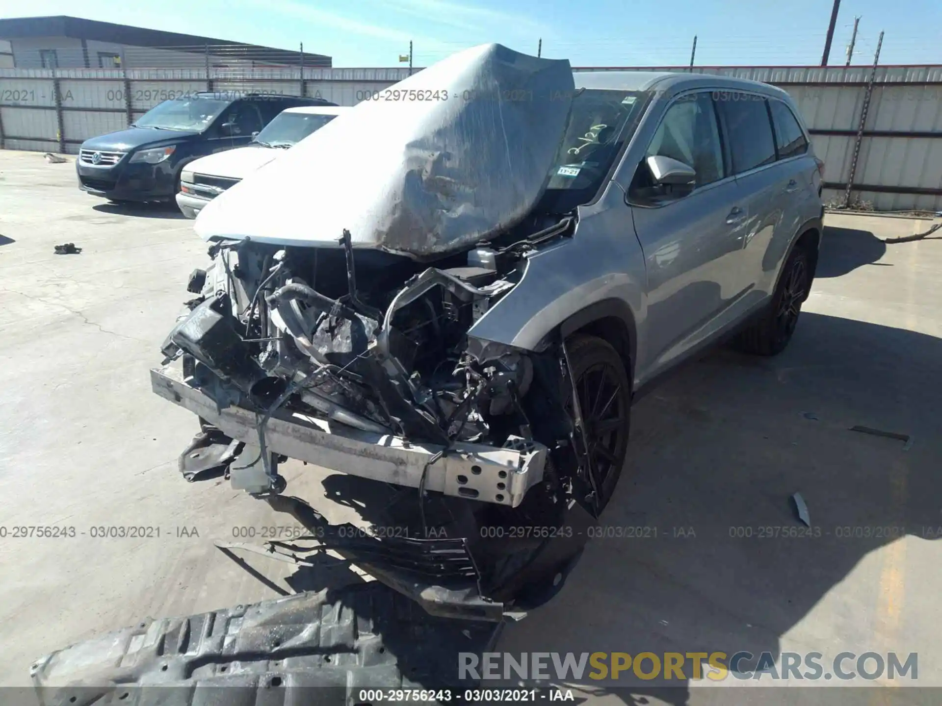 2 Photograph of a damaged car 5TDBZRFH1KS936158 TOYOTA HIGHLANDER 2019