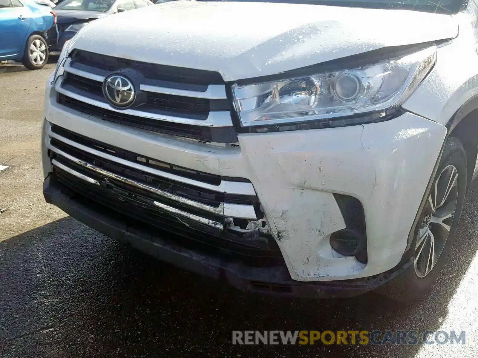 9 Photograph of a damaged car 5TDBZRFH1KS950173 TOYOTA HIGHLANDER 2019