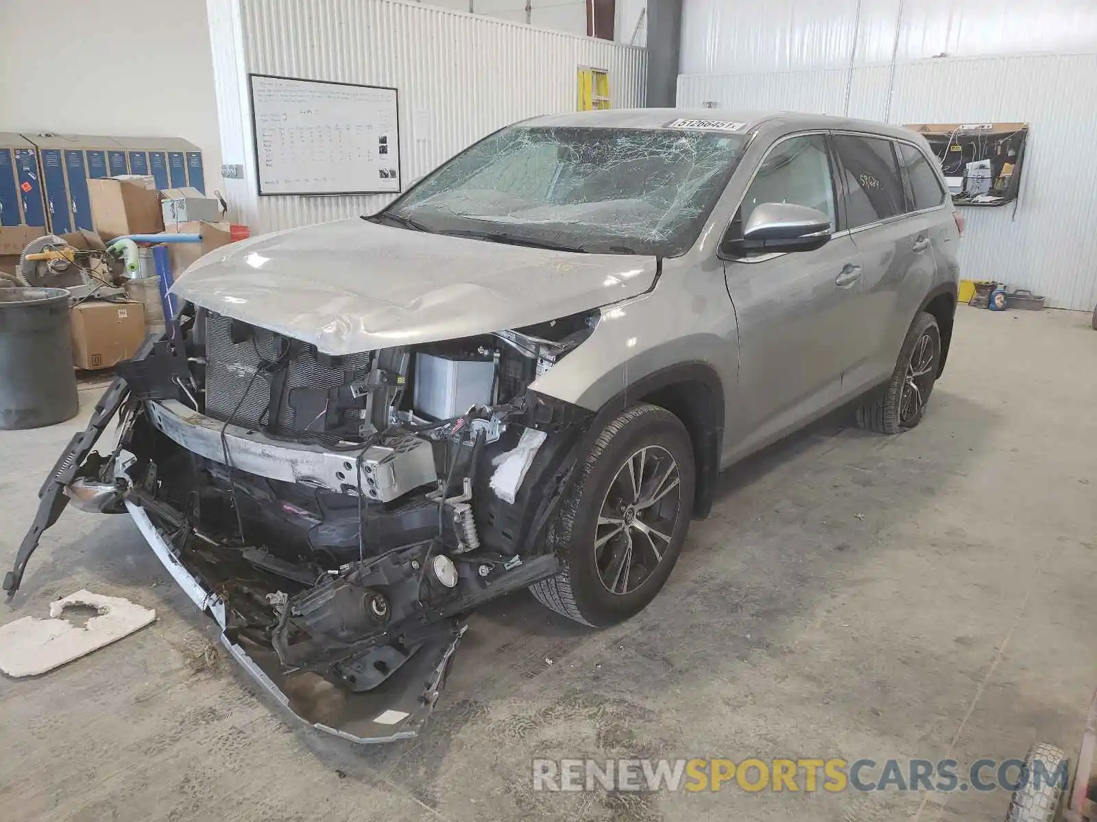 2 Photograph of a damaged car 5TDBZRFH1KS973548 TOYOTA HIGHLANDER 2019