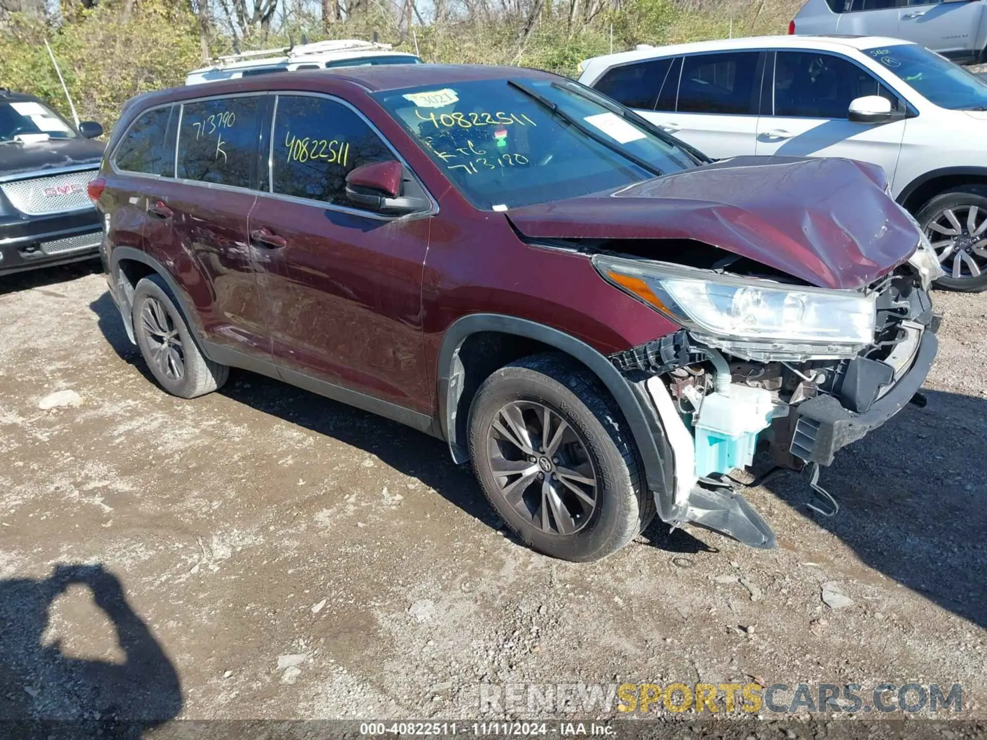 1 Photograph of a damaged car 5TDBZRFH2KS713790 TOYOTA HIGHLANDER 2019