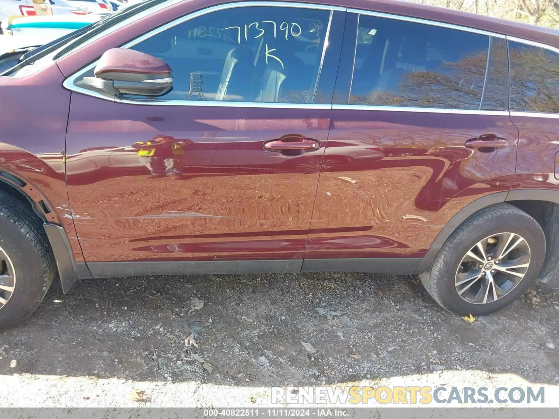 14 Photograph of a damaged car 5TDBZRFH2KS713790 TOYOTA HIGHLANDER 2019