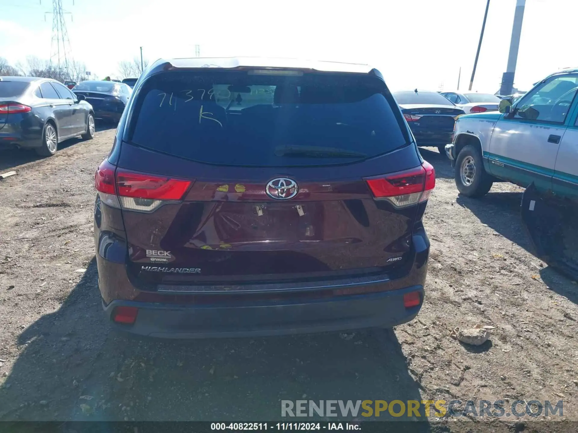 16 Photograph of a damaged car 5TDBZRFH2KS713790 TOYOTA HIGHLANDER 2019